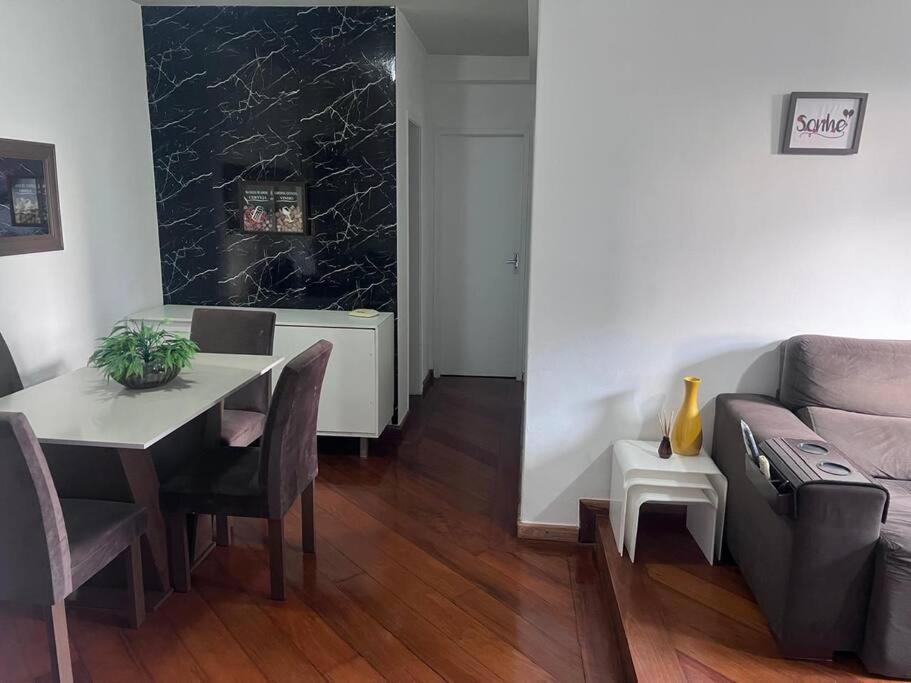 Apartamento na Barra da Tijuca 2 quartos com ar Condicionado