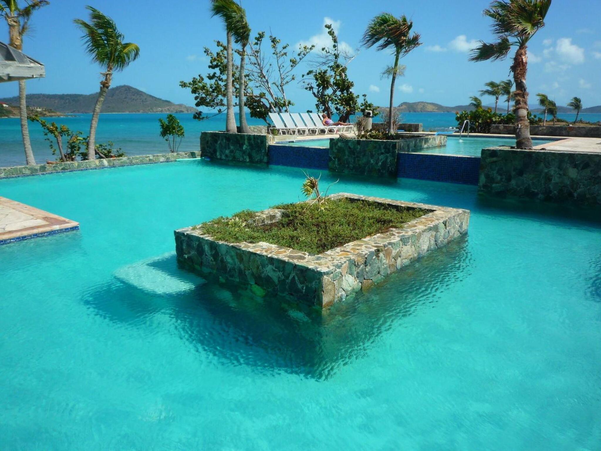 Luxurious Beachfront Condo!!! Paradise at your toes view 3