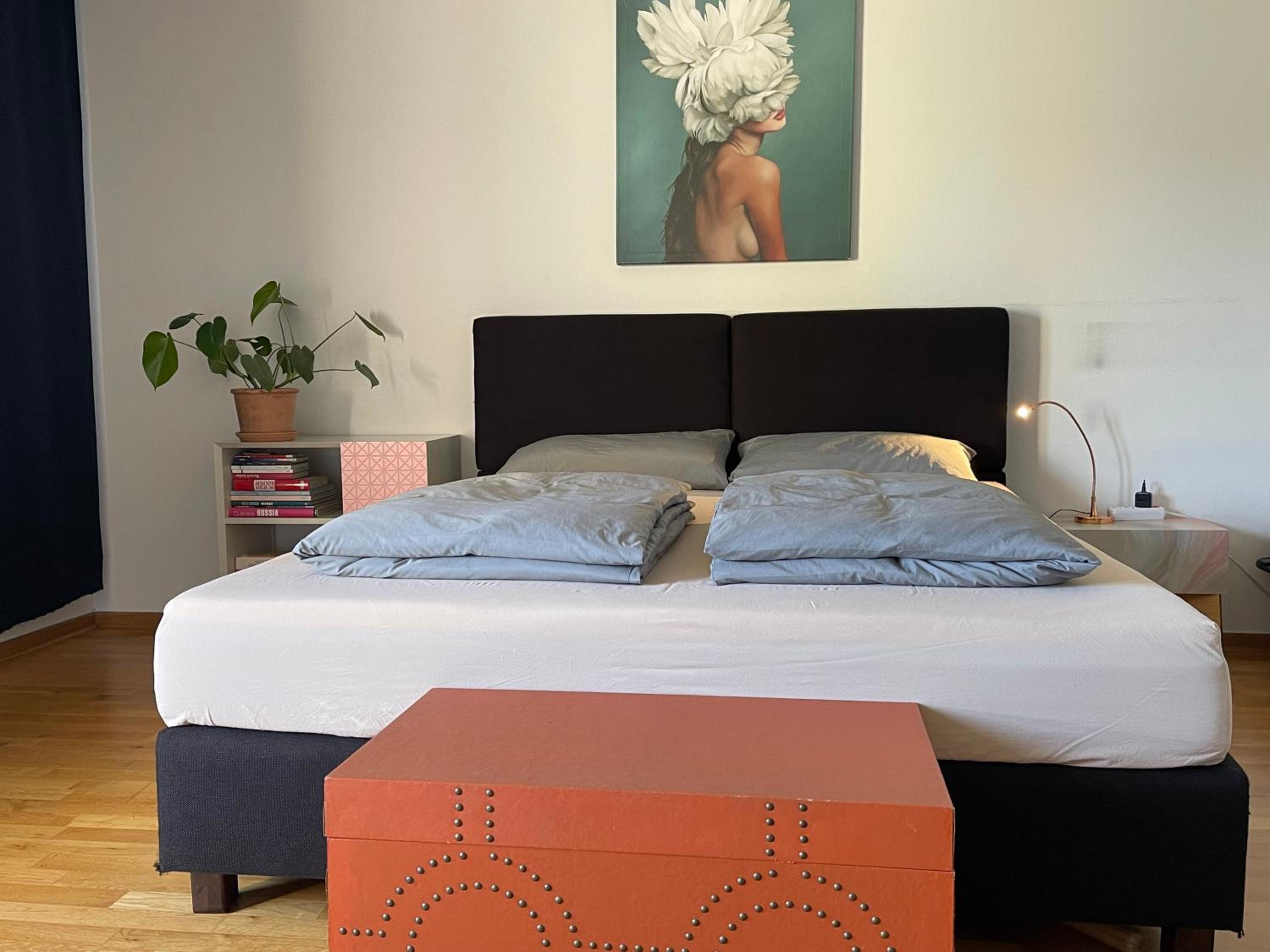 Checkpoint Charlie Apartment
