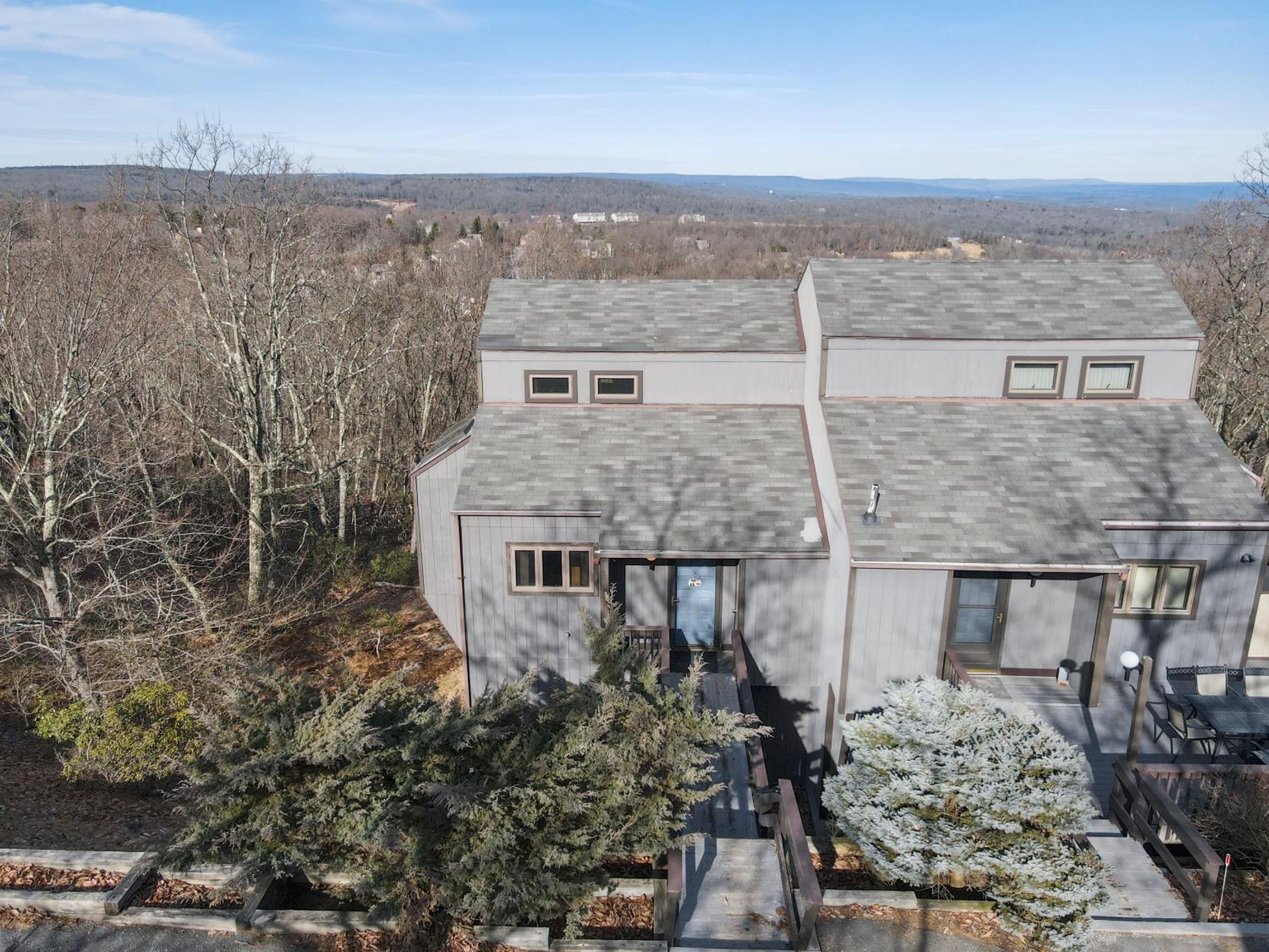 Pocono Mountain Village at Camelback 294 Overlook Way view 4