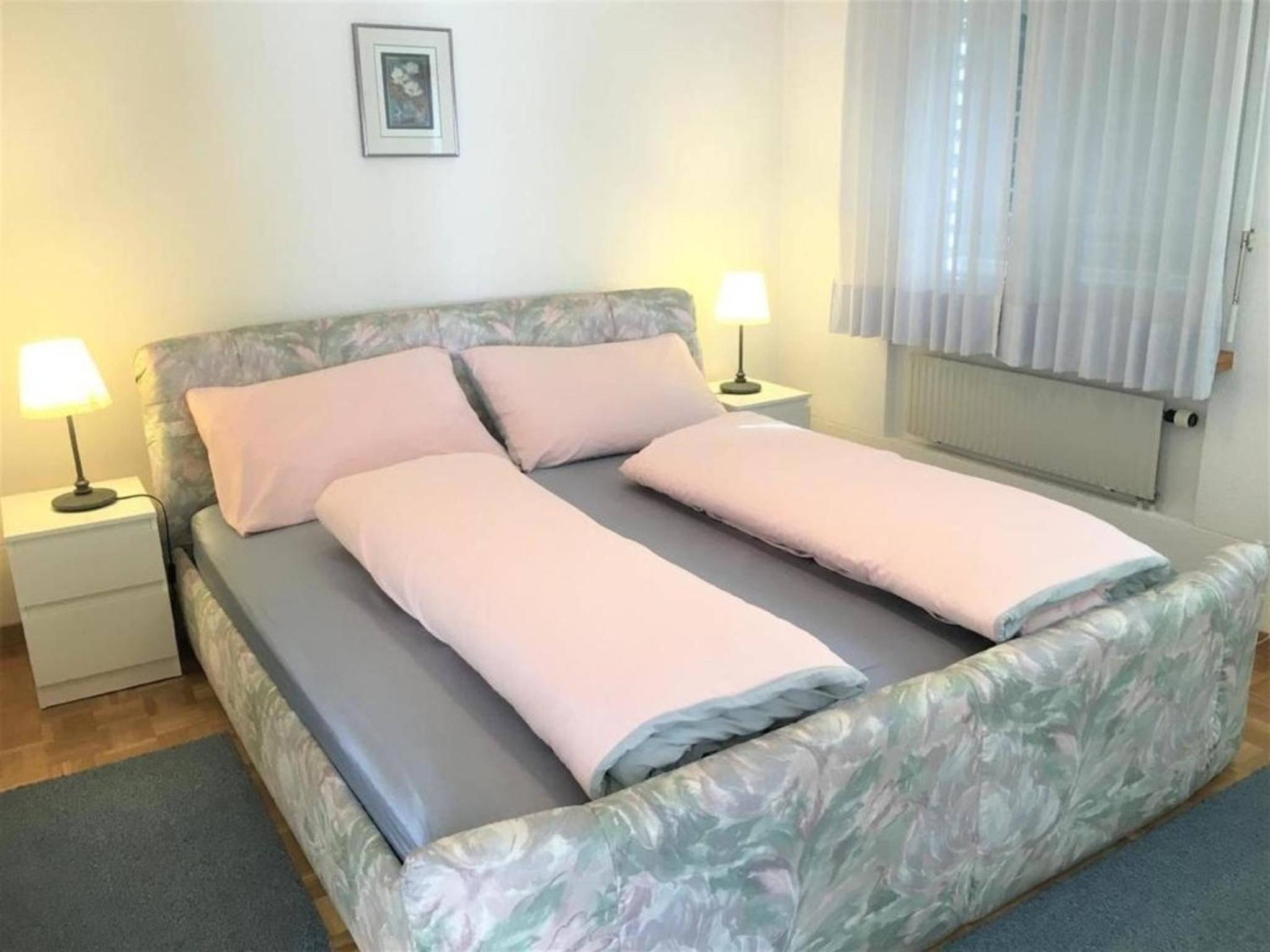 Schöne, sonnige 25-Zimmer Parterre-Ferienwohnung