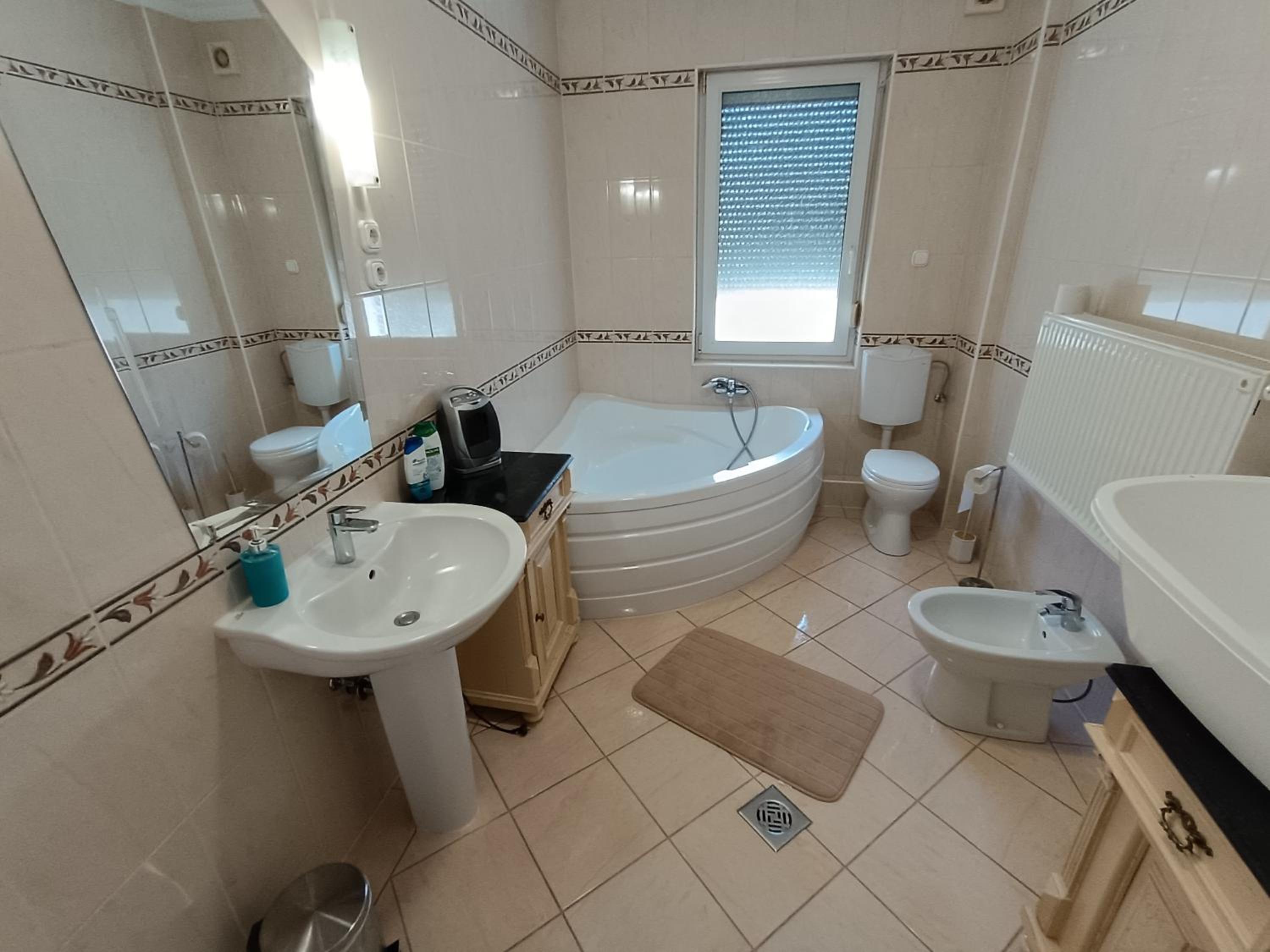 Várnegyed Apartman