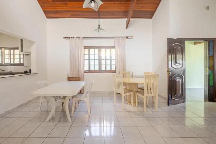 Casa na praia com piscina aquecida