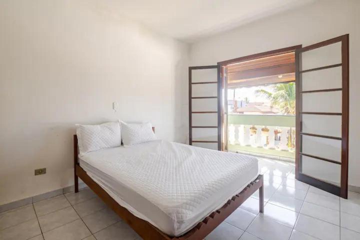 Casa na praia com piscina aquecida