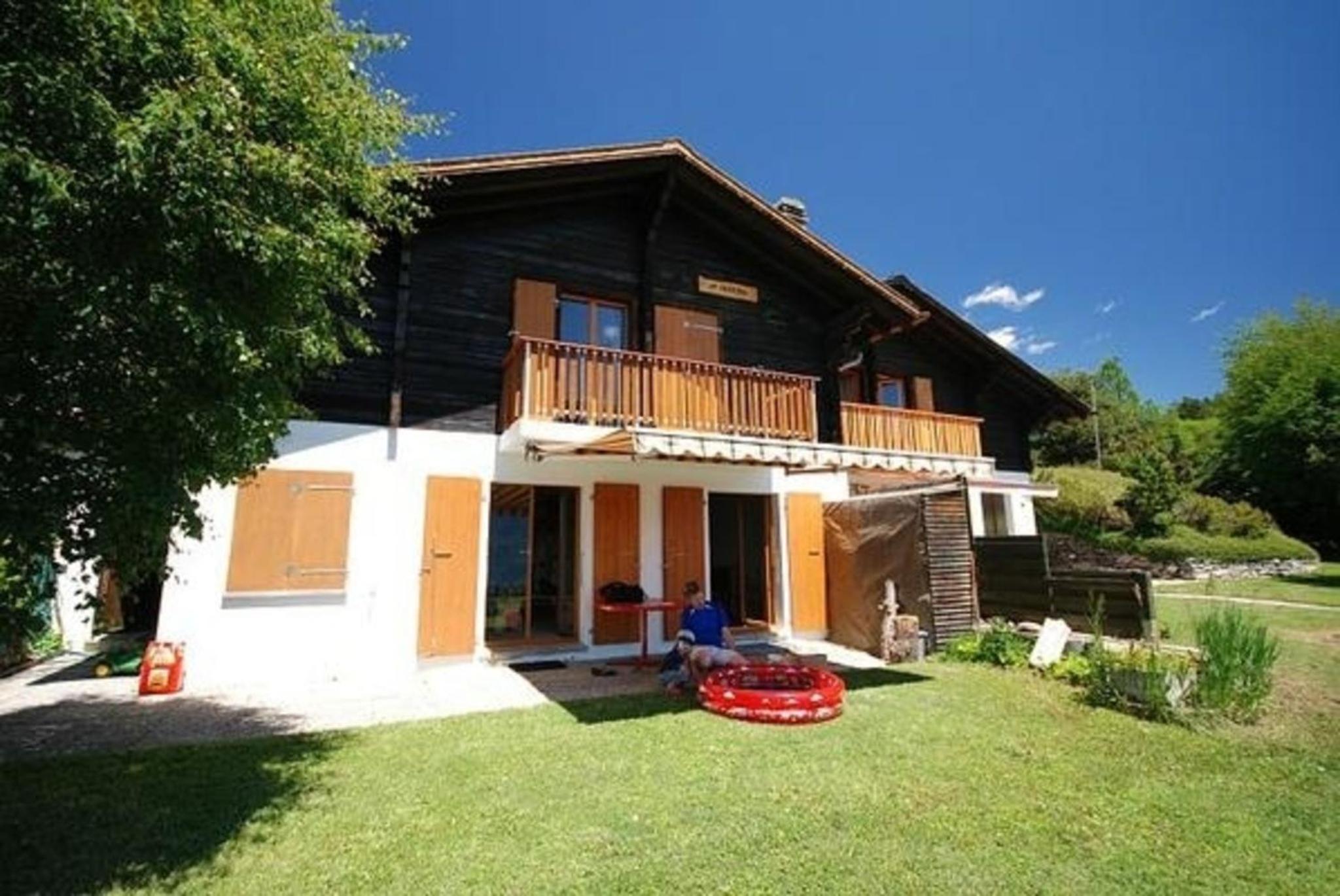 Chalet Paprika
