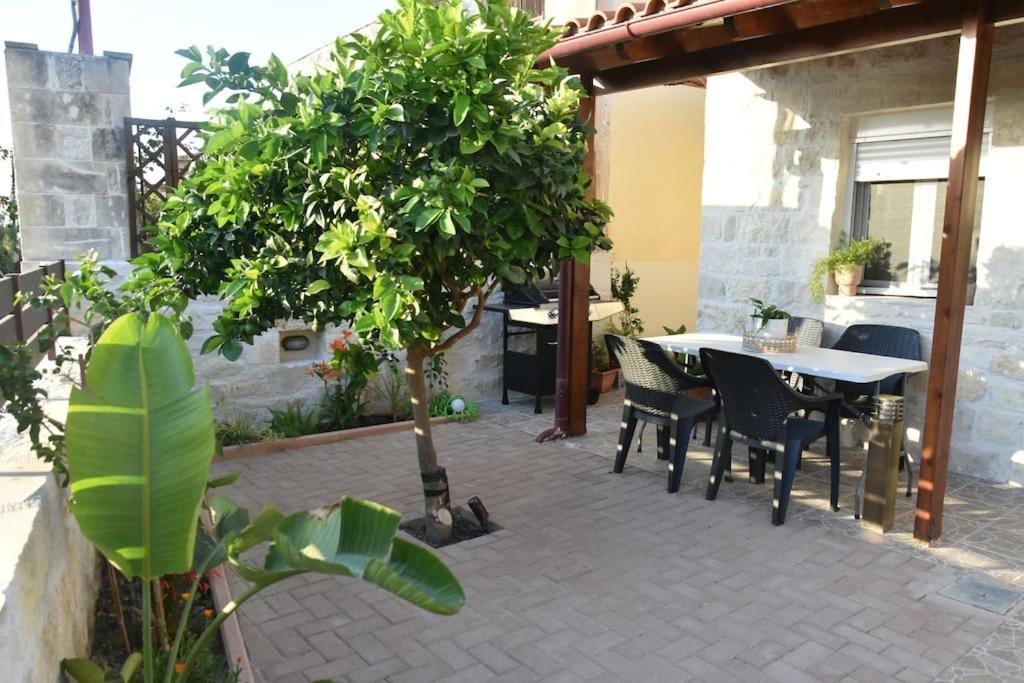 Villa Myrtia