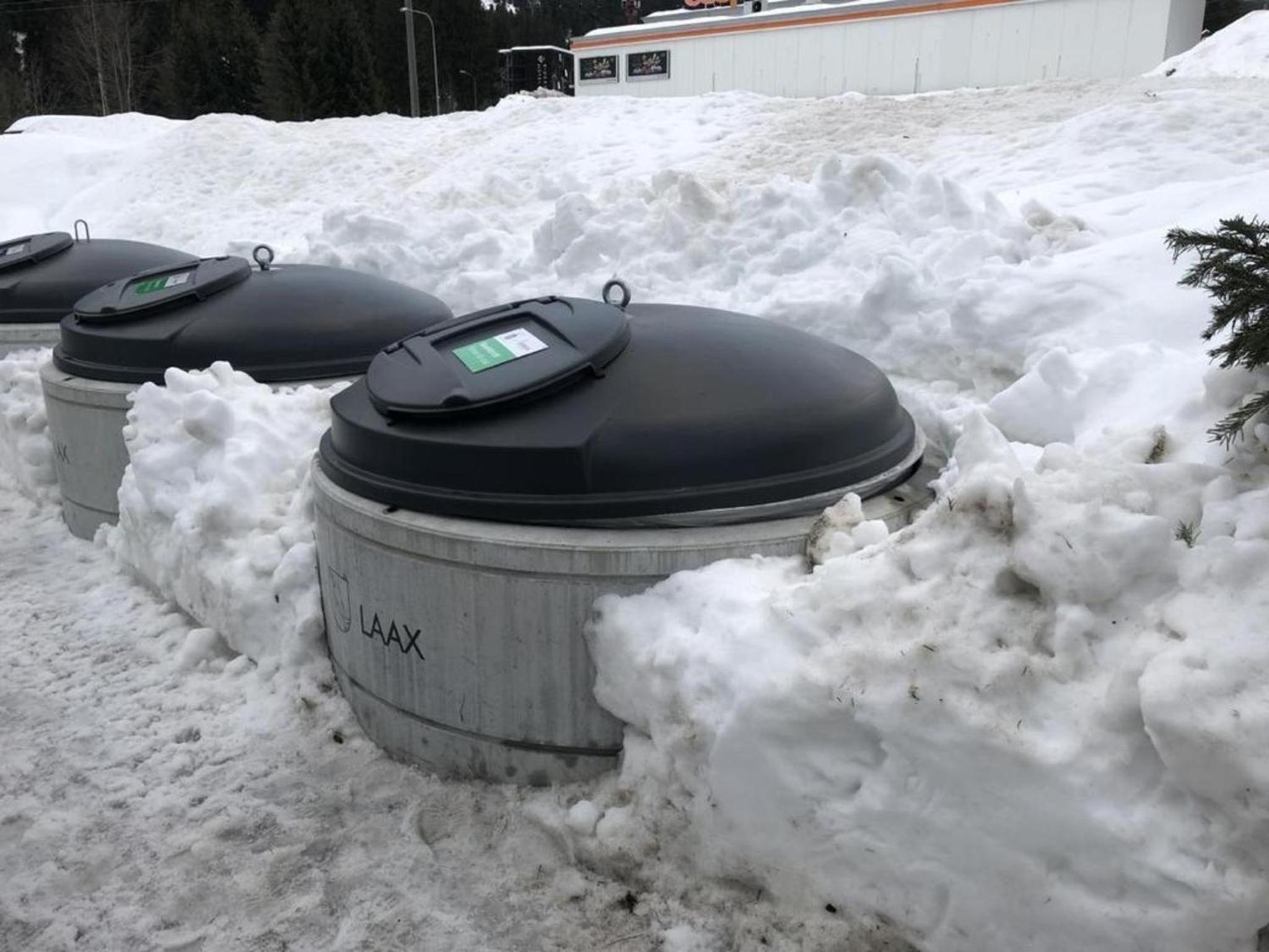Laax 1 12 Zi Whg mit Hallenbad, Aussen- Pool, Tennisplatz und Sauna