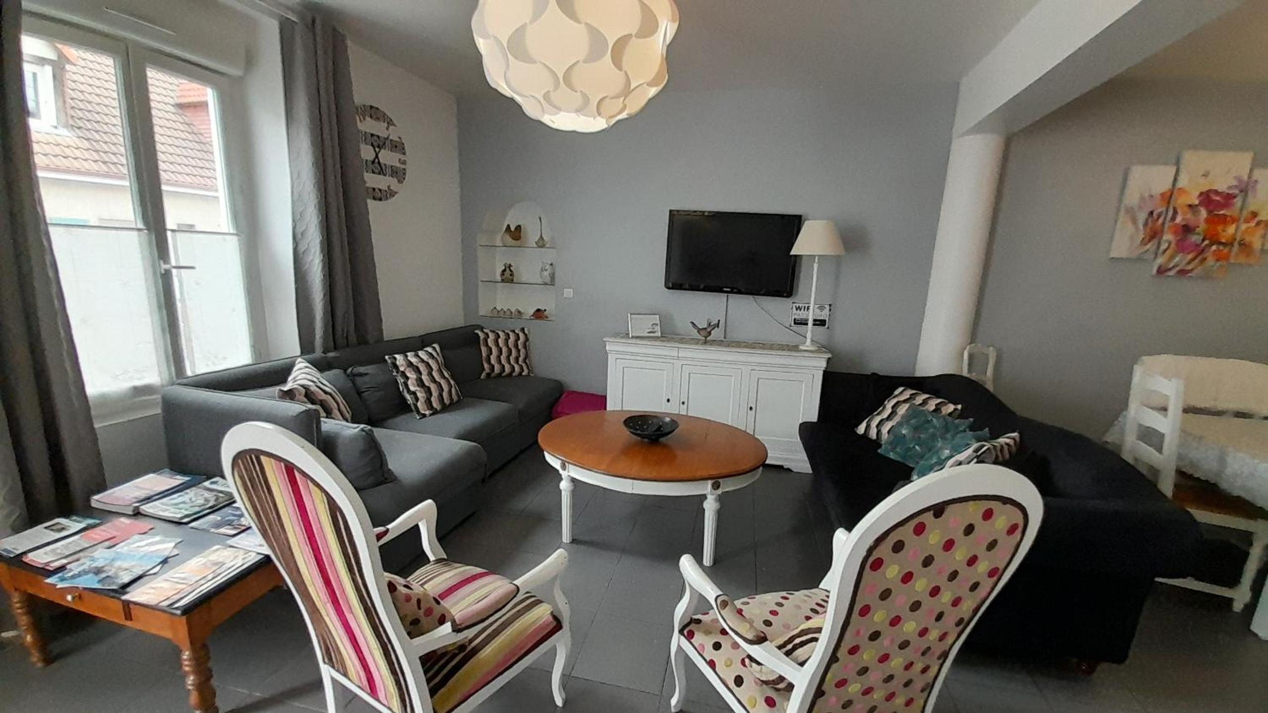 Home Sweet Home, photo 29