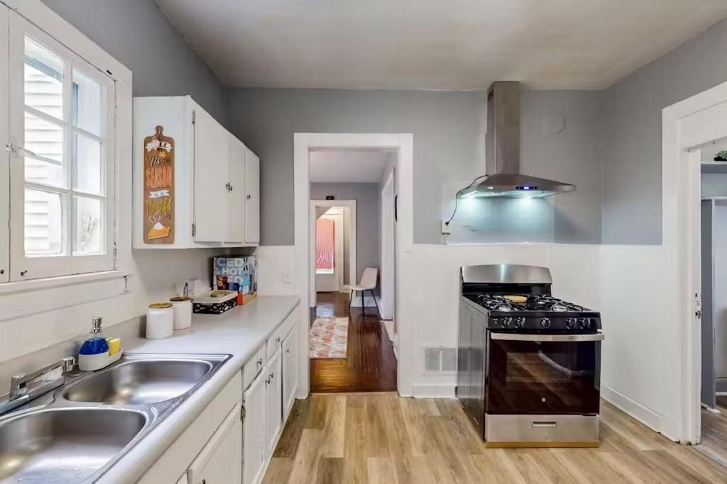 Champlain Gem - 4 BR House view 2