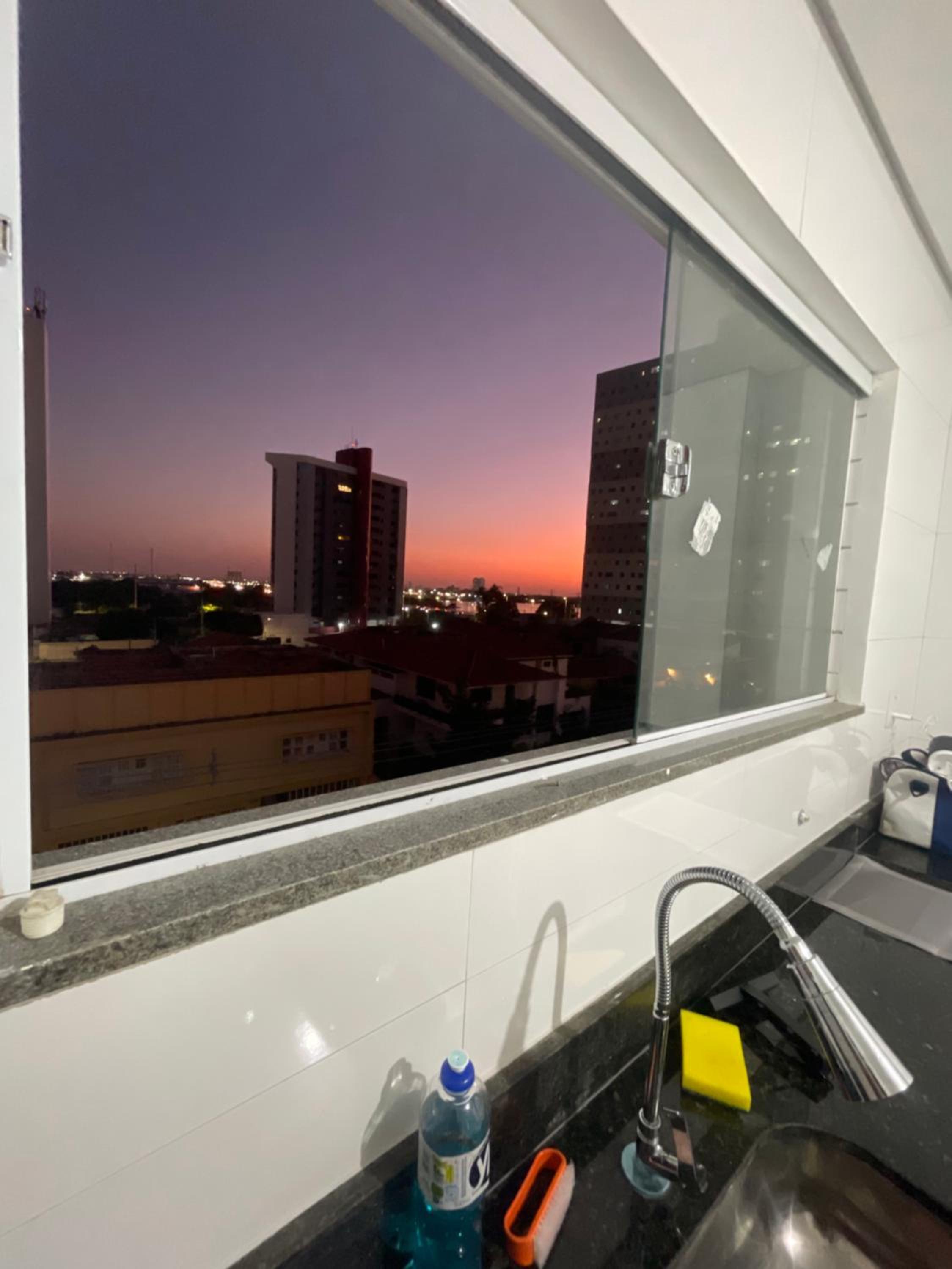 Apartamento moderno com vista para o rio