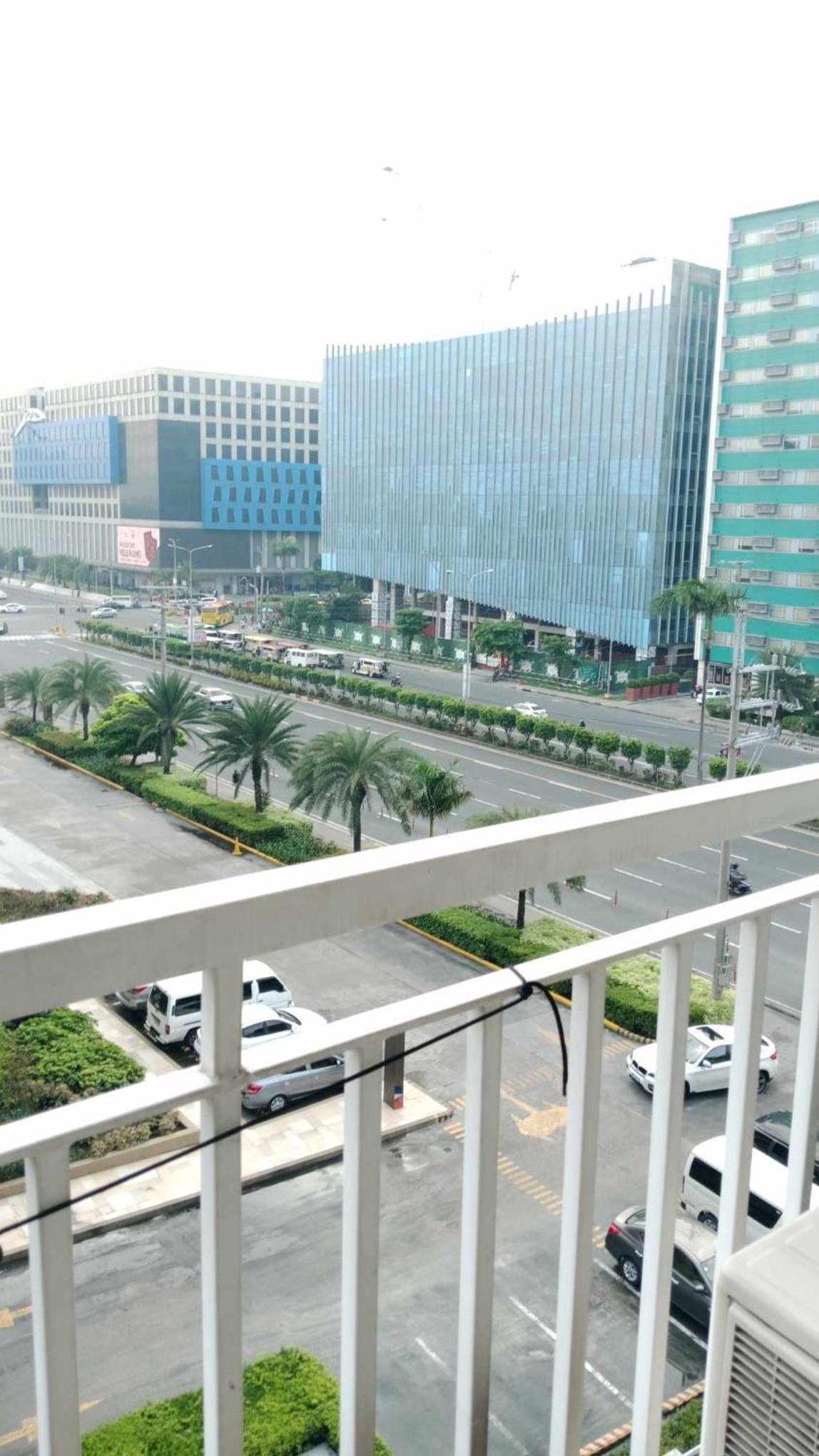 Shell Family Suites Ocean & MOA view view 5