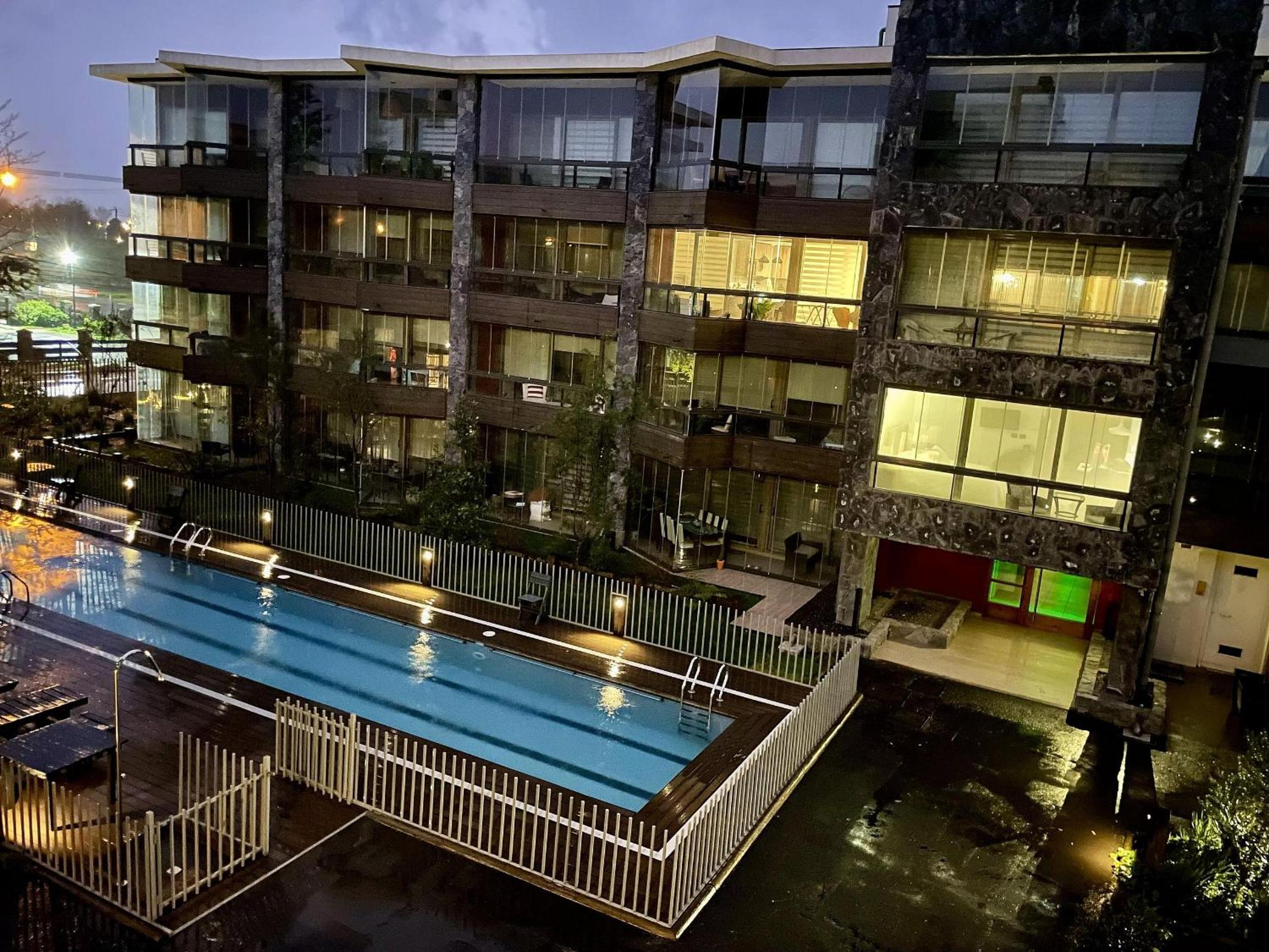 Edificio Origen · Departamento para 4 personas con piscina en Pucón