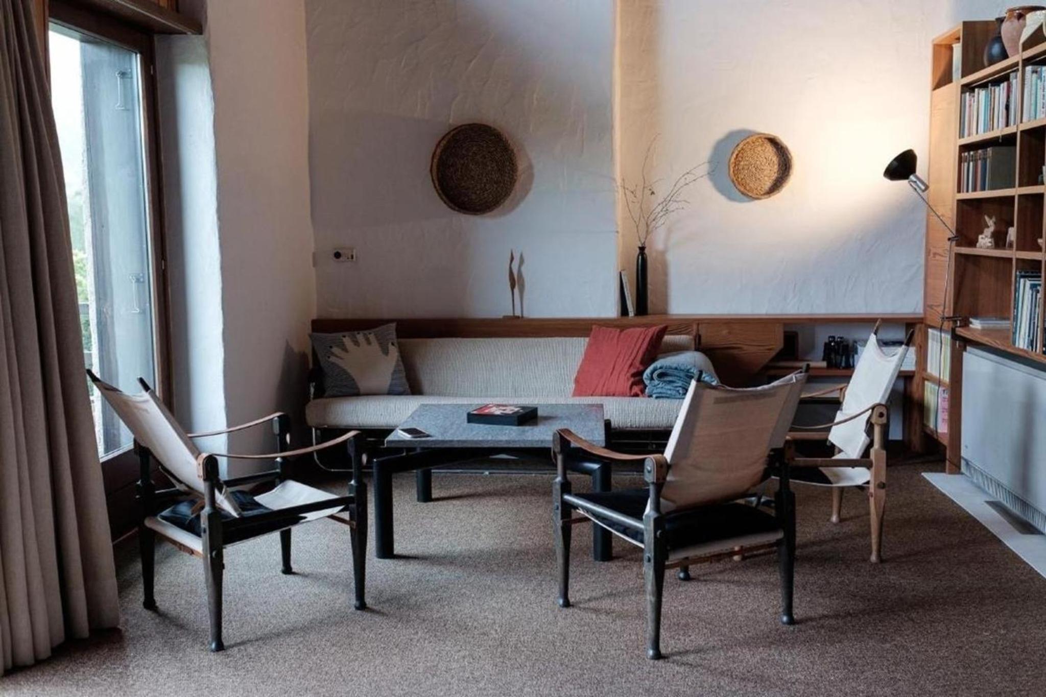 La Stalla - Mid-Century Rustico