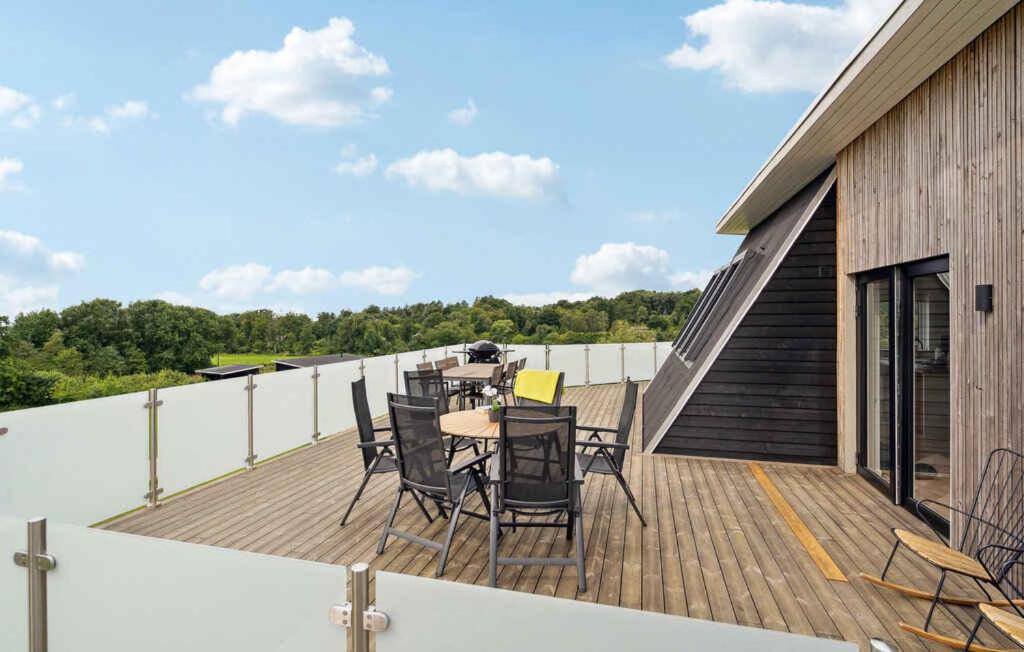 Lovely Holiday Home By Hostrup Beach