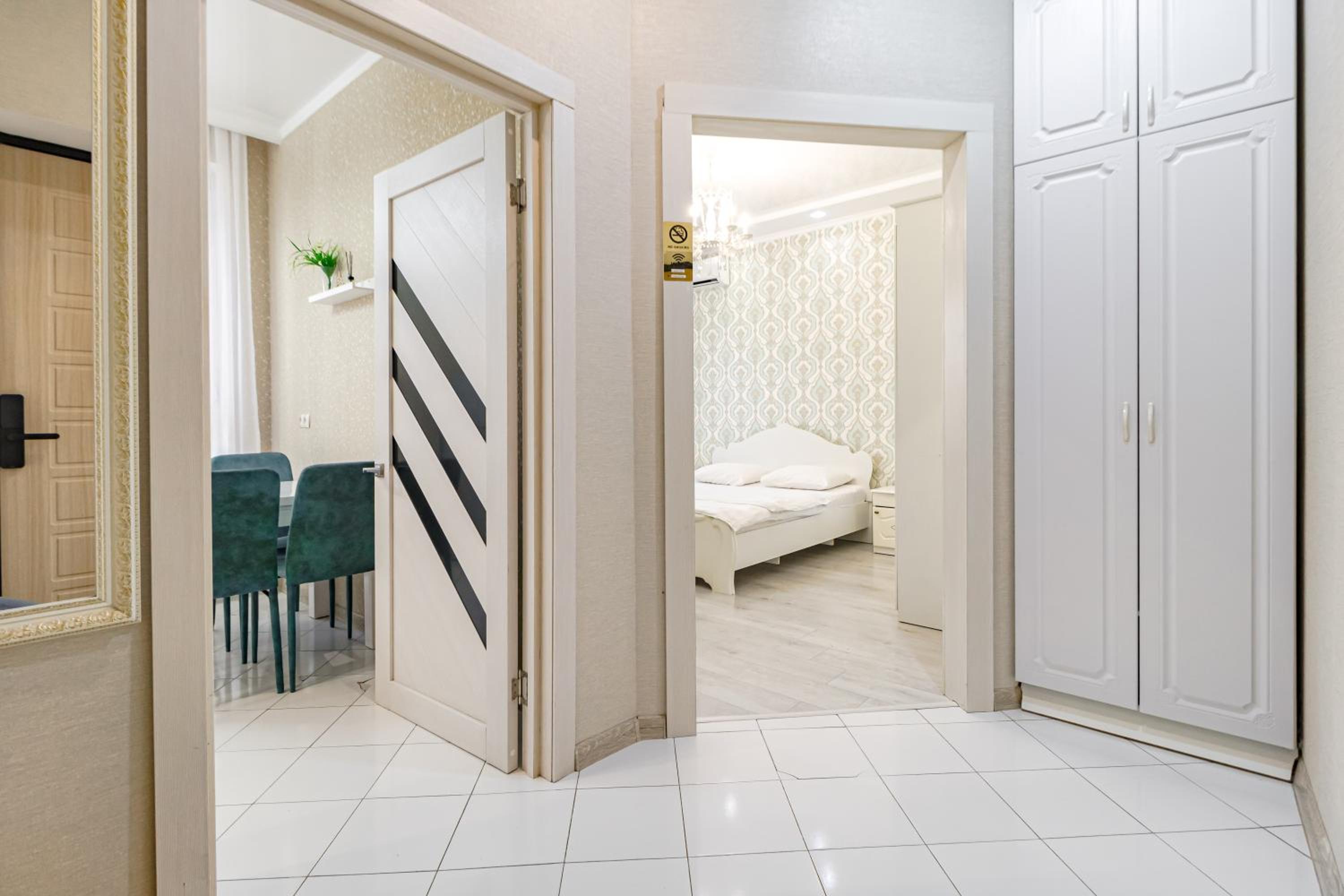 Apartment with Terrace-Апартаменты с террасой, ЭКСПО, Mega Silky Way