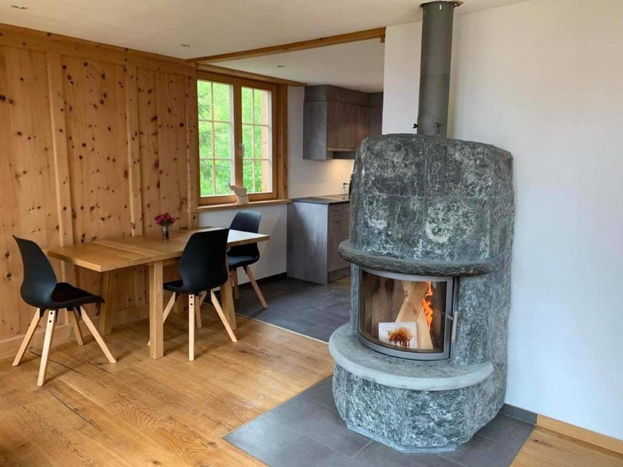 Neuwertiges 2 Zi Ferienchalet 55M2