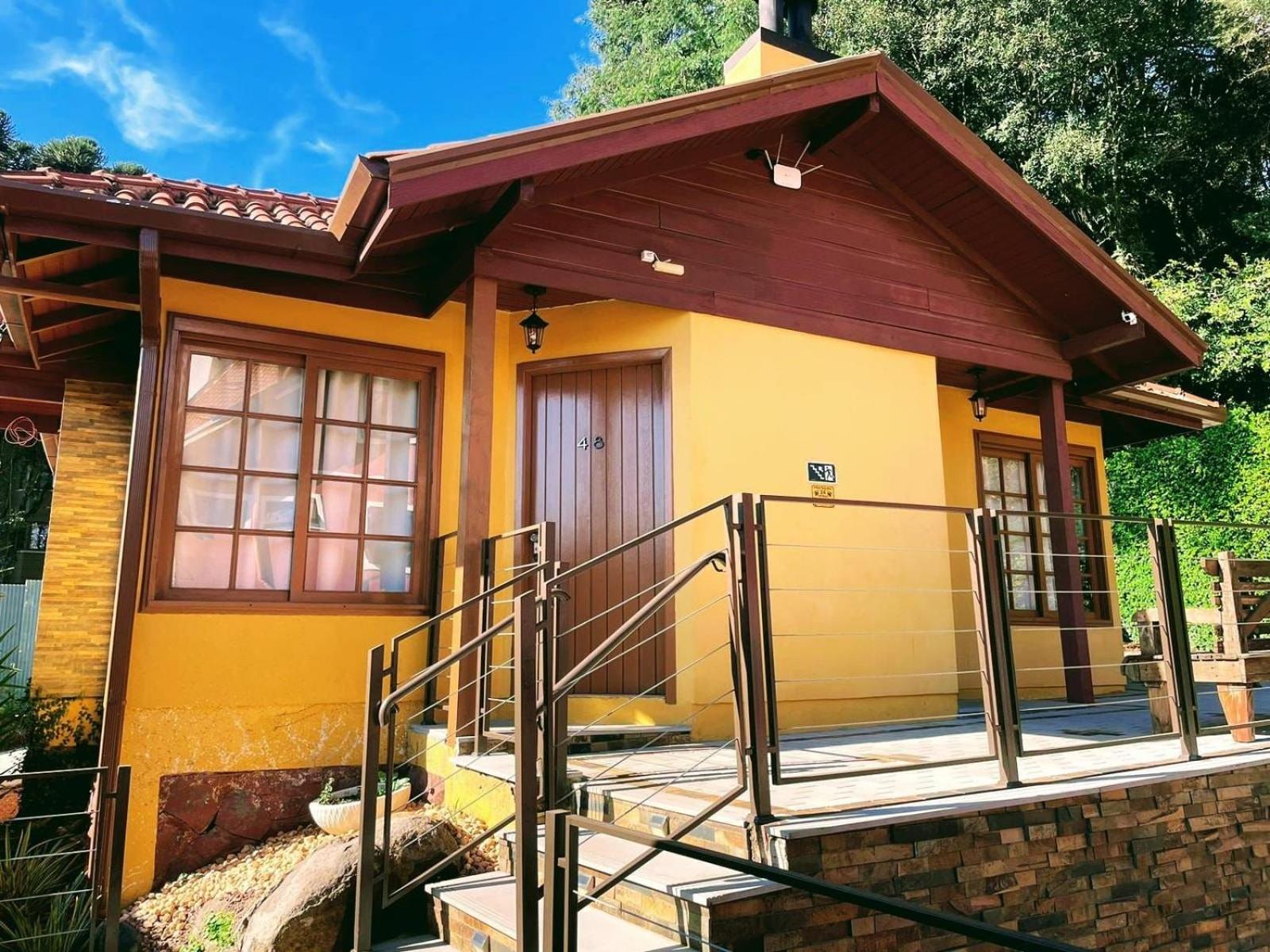 LOCAR-IN GRAMADO - Chalés e Apartamentos Hill Top Centro