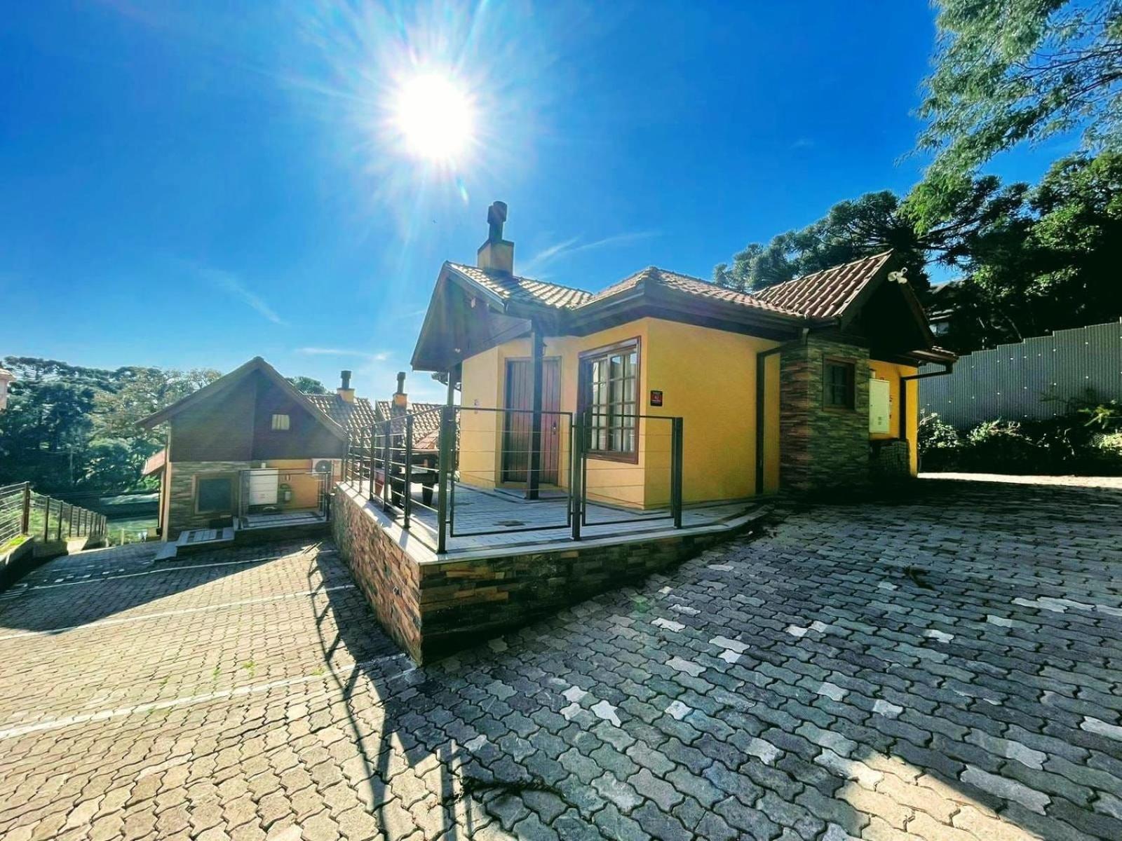 LOCAR-IN GRAMADO - Chalés e Apartamentos Hill Top Centro