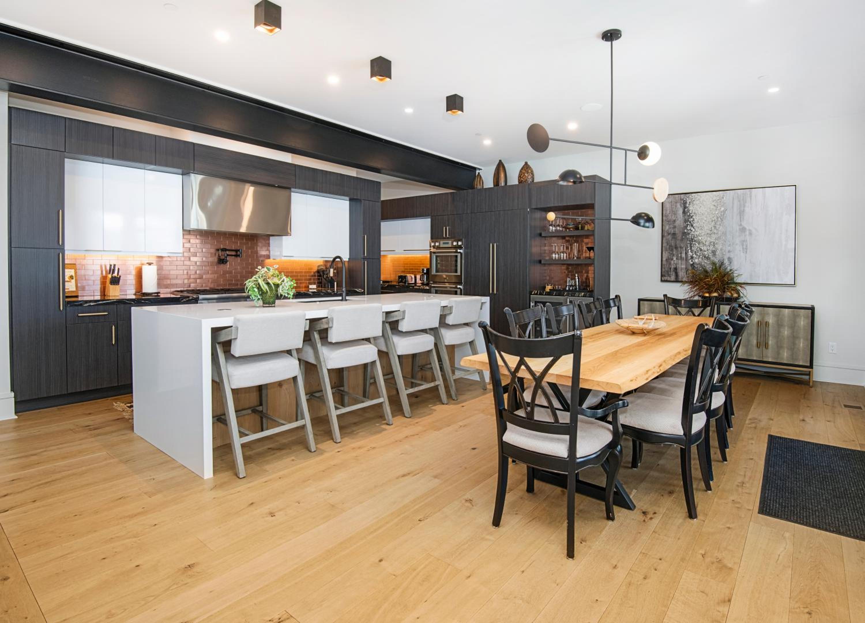 Modern Vail Luxury Retreat view 4