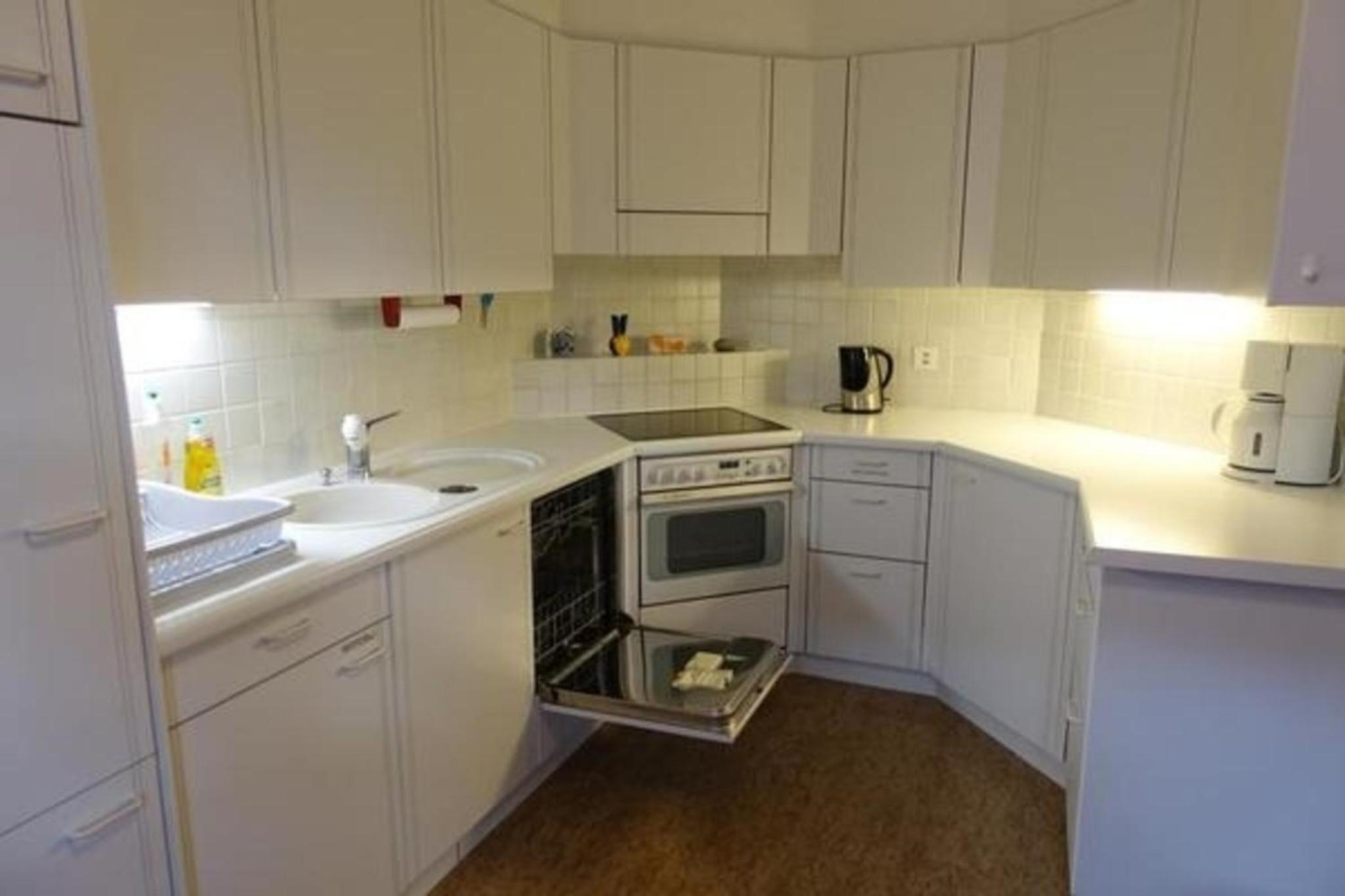 Appartementhaus Onyx - zentrale, ruhige Lage - neu renoviert - mit Hallenbad - 600 Schritte vom Bahnhof