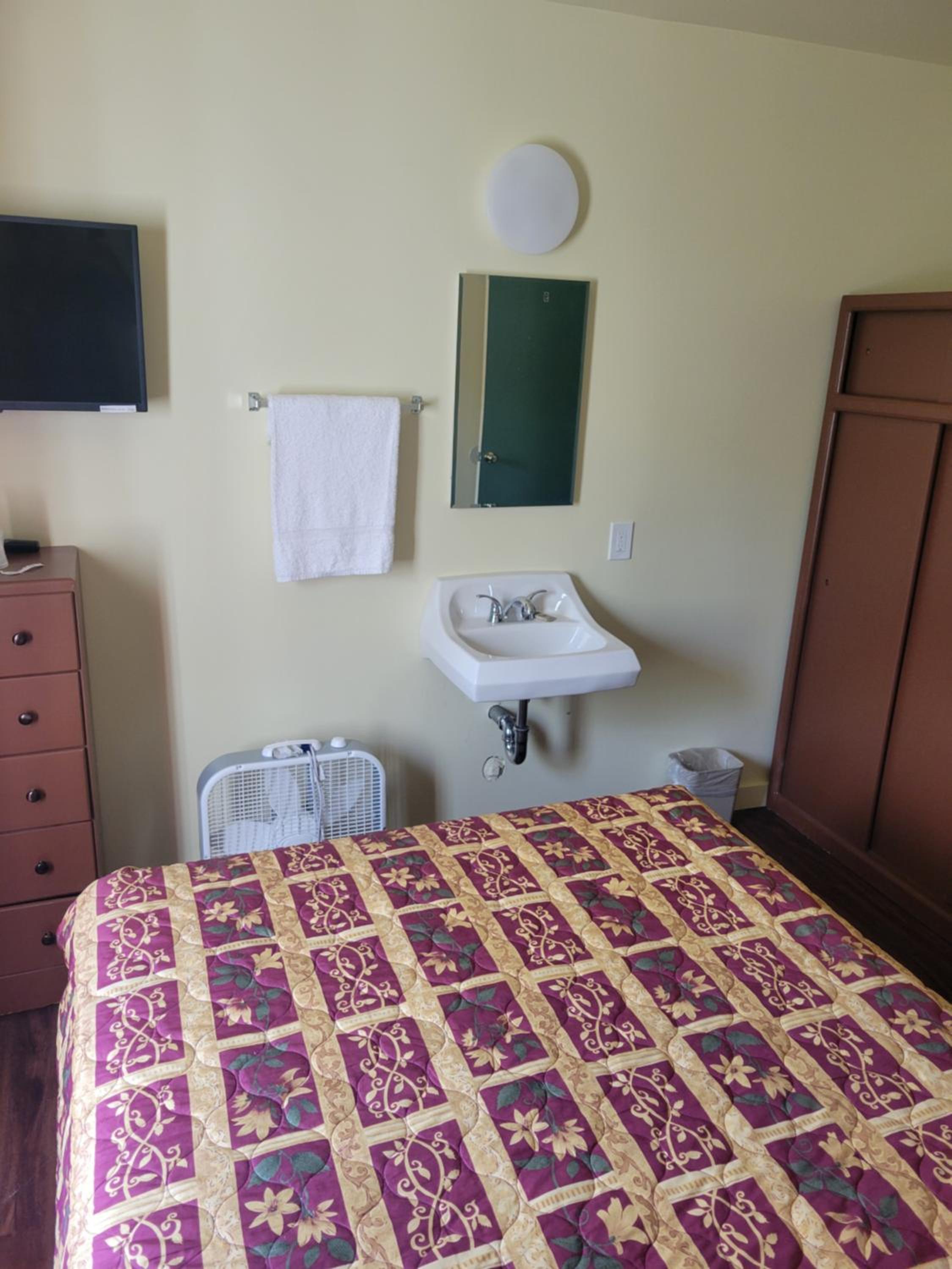 hotel room
