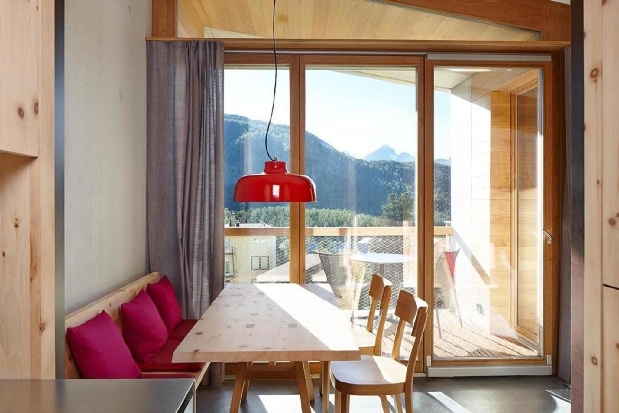 Alpine Lodge 4-Bett-Wohnung Chesa Plattner