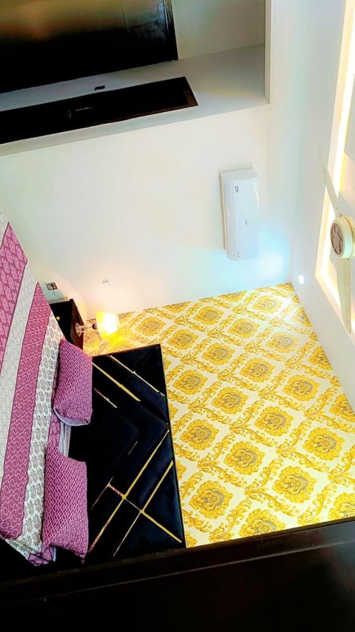 Cheap Guest House Hotel Apartments - Near to Islamabad International Airport & Motorway view 5