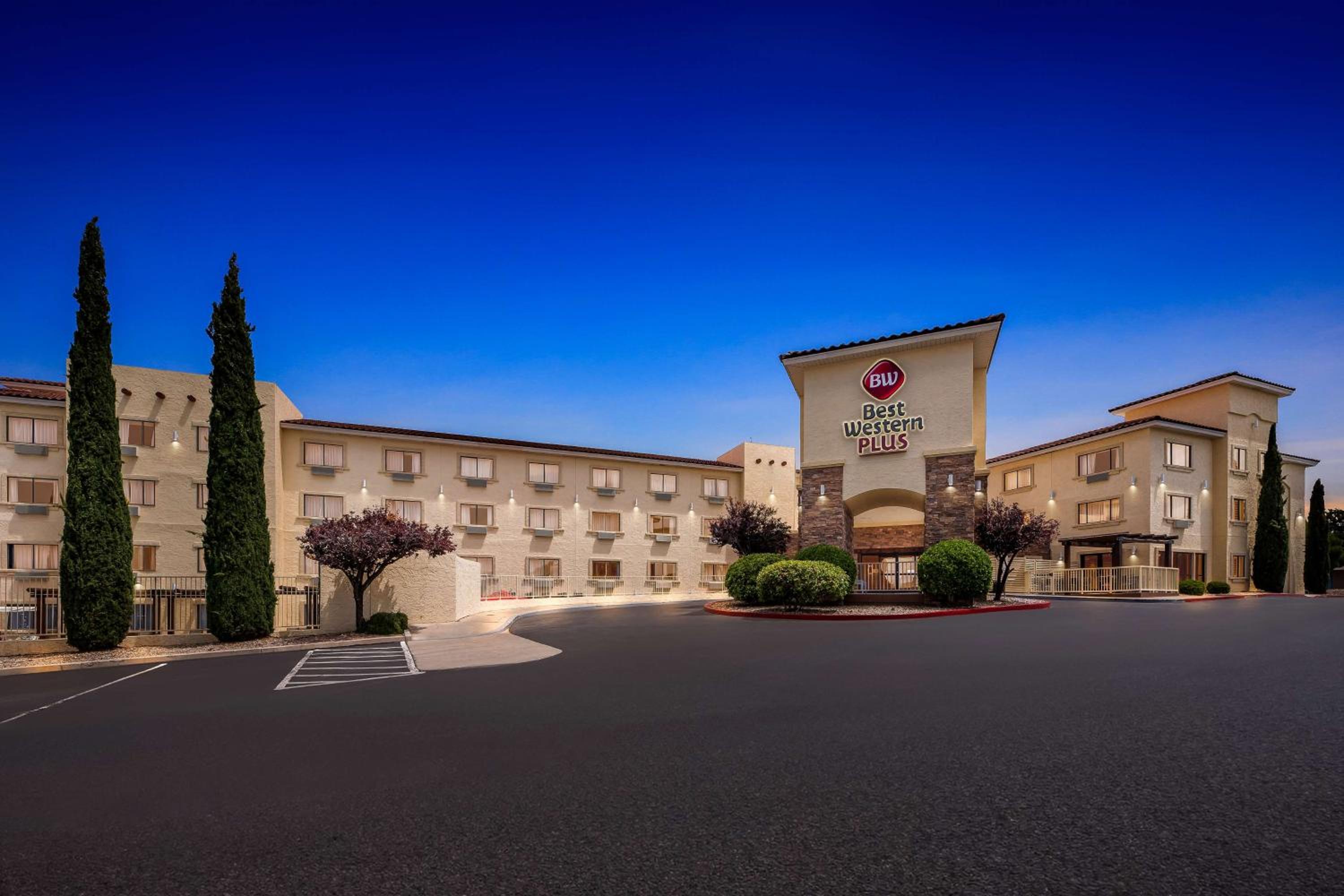 Page Vacations - Best Western Plus At Lake Powell - Property Image 1