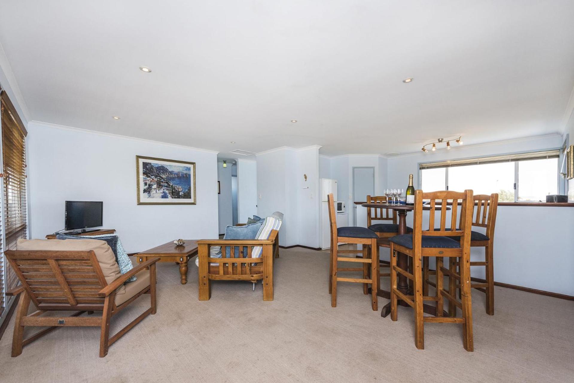 Beach Break - Family Accommodation with Ocean Views