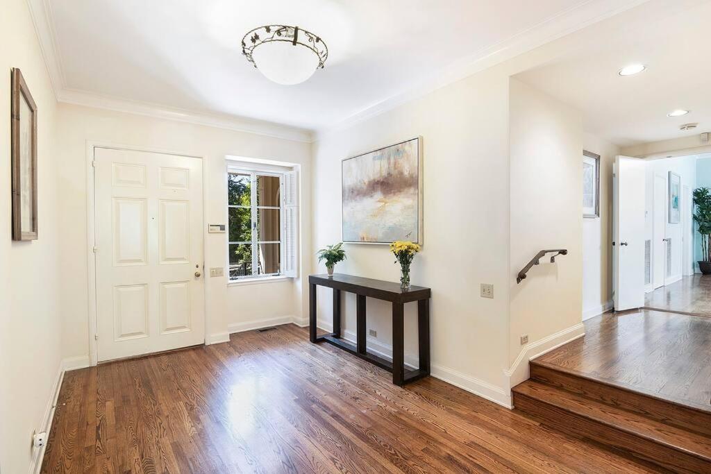 Spacious 6-Bedroom Holmby Hills Home with Pool, Game Room, and Near UCLA