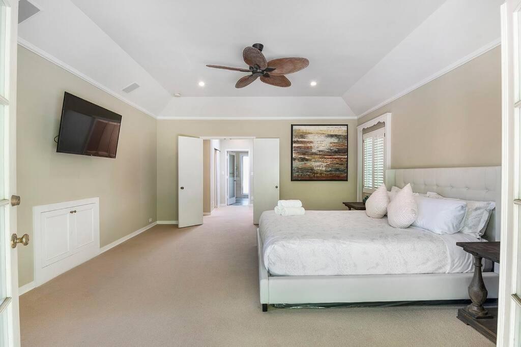 Spacious 6-Bedroom Holmby Hills Home with Pool, Game Room, and Near UCLA