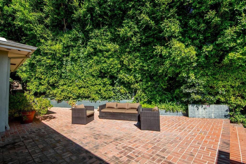 Spacious 6-Bedroom Holmby Hills Home with Pool, Game Room, and Near UCLA