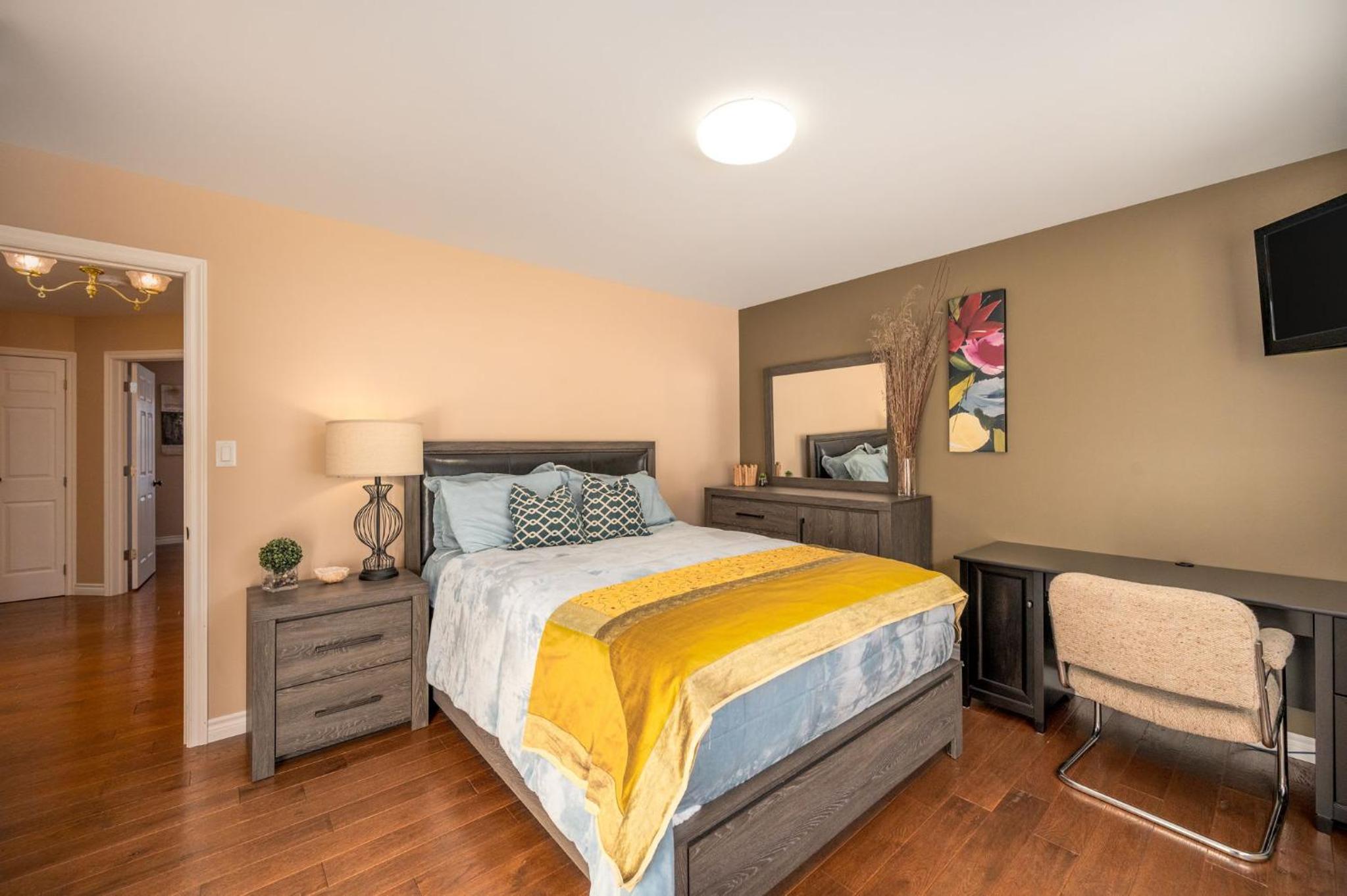 Point Of View I 55 SmartTV I Riverside I Sleeps 5