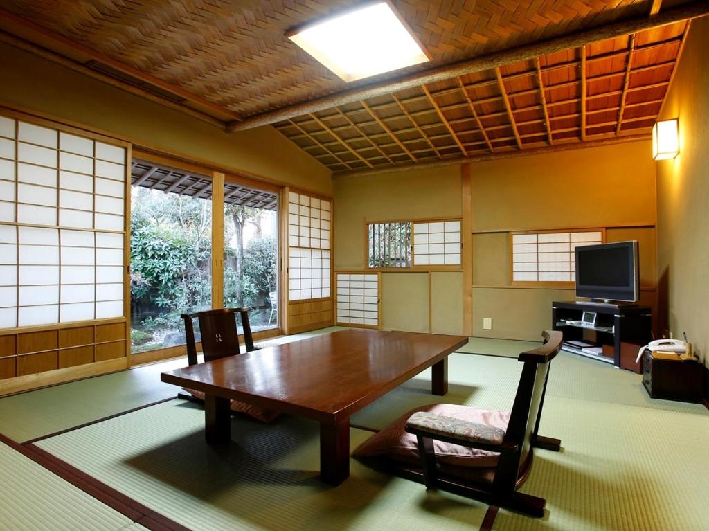 Ryoutei Ryokan Takechiyo Kirishima Bettei