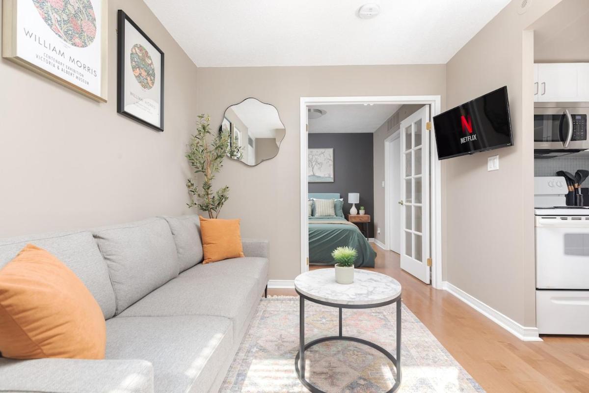 Liberty Village Home 5 mins to Lakeshore!
