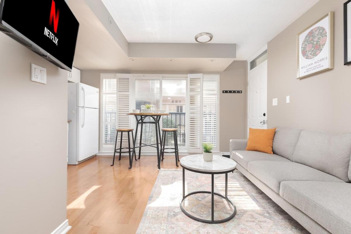 Liberty Village Home 5 mins to Lakeshore!