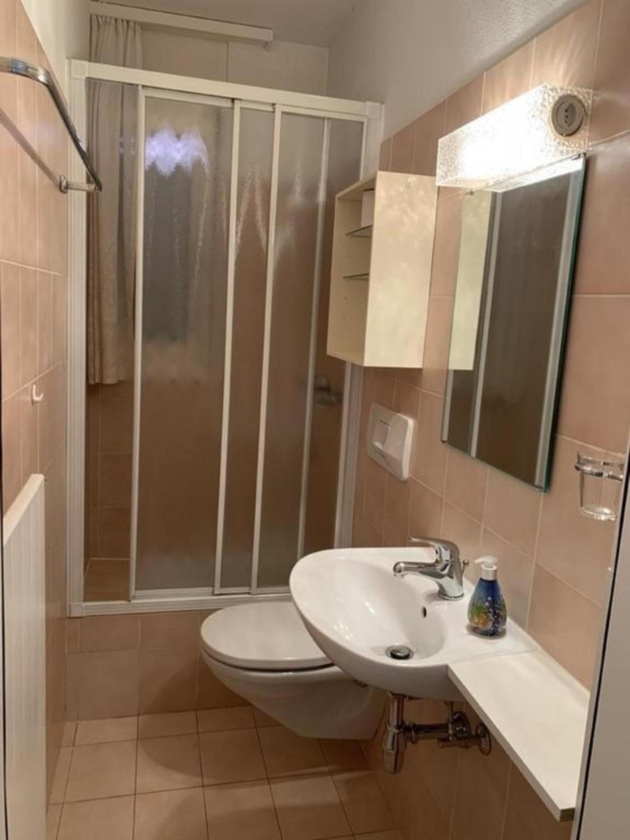 Sonnige 35 Zi-Ferienwohnung in Caslano