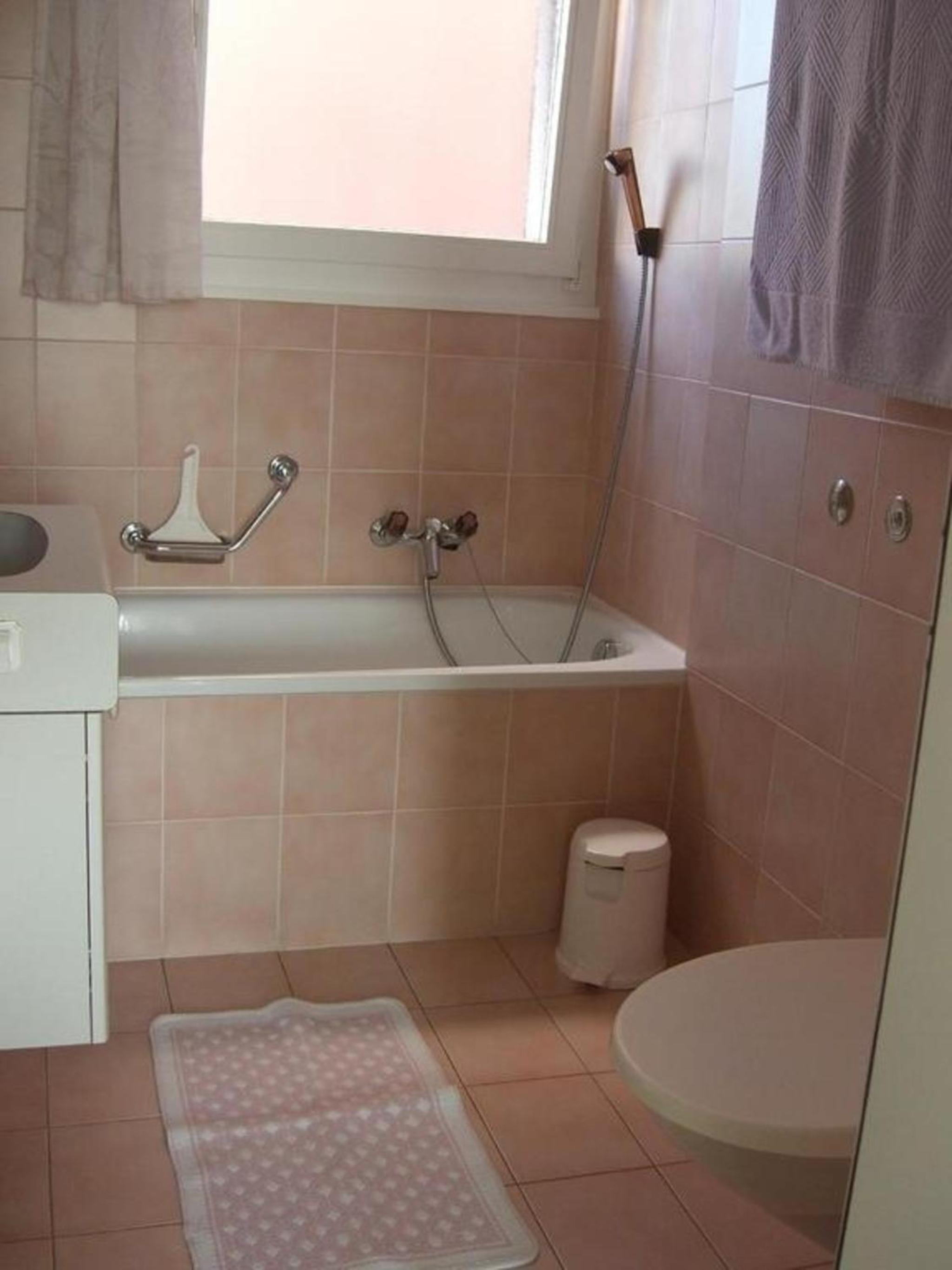 Sonnige 35 Zi-Ferienwohnung in Caslano
