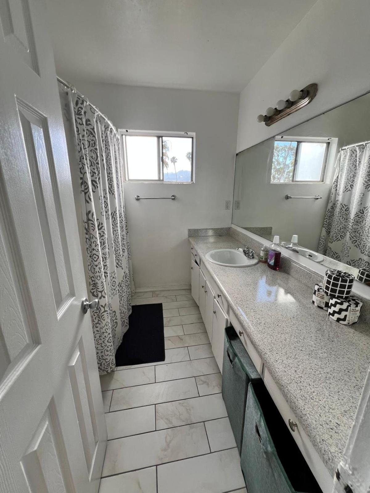 Private Room - Cozy Stay Exclusive Walk of Fame Star Experience
