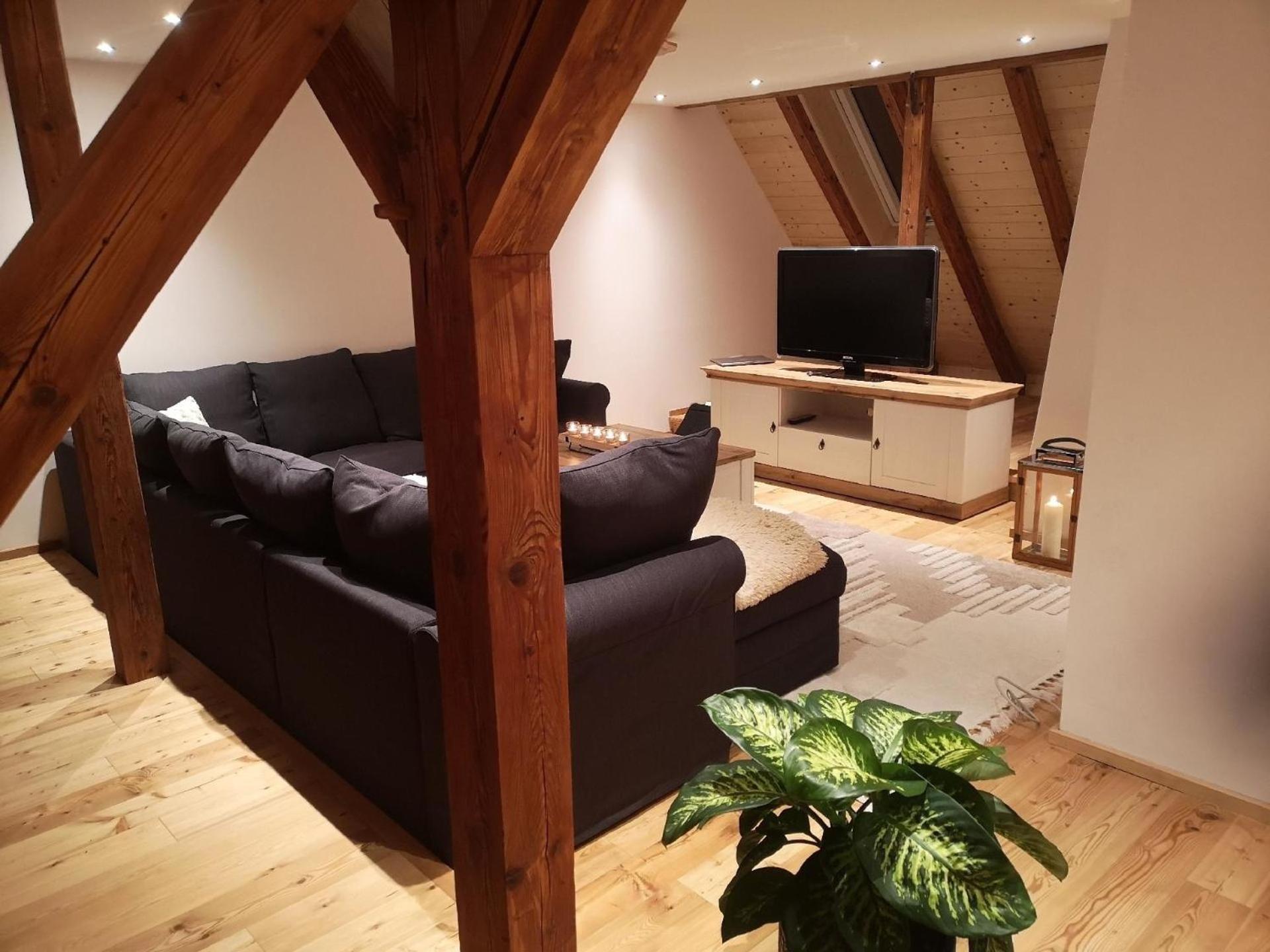 Moderne Ferienwohnung Mit Hot Tub Und Fasssauna