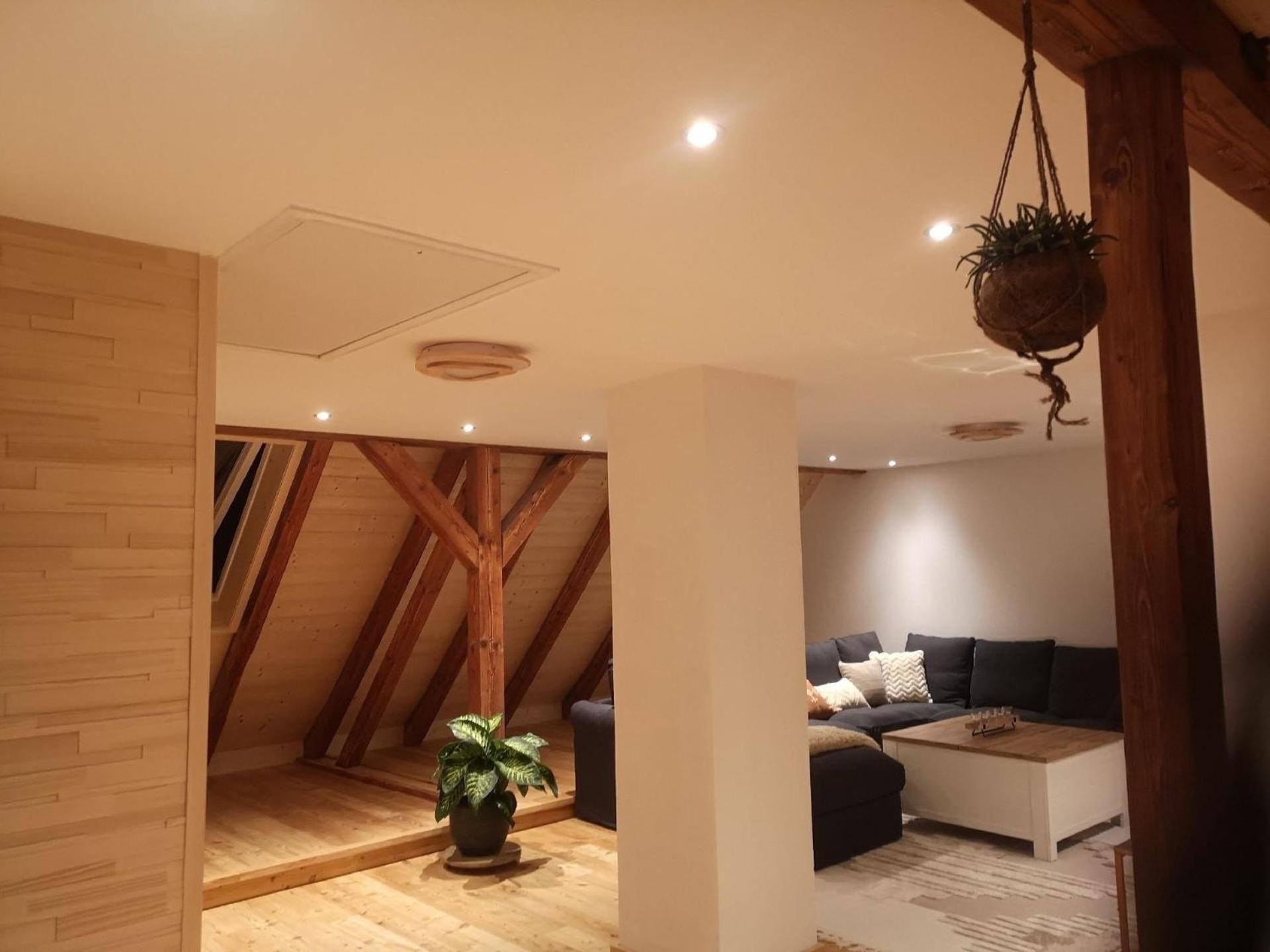 Moderne Ferienwohnung Mit Hot Tub Und Fasssauna