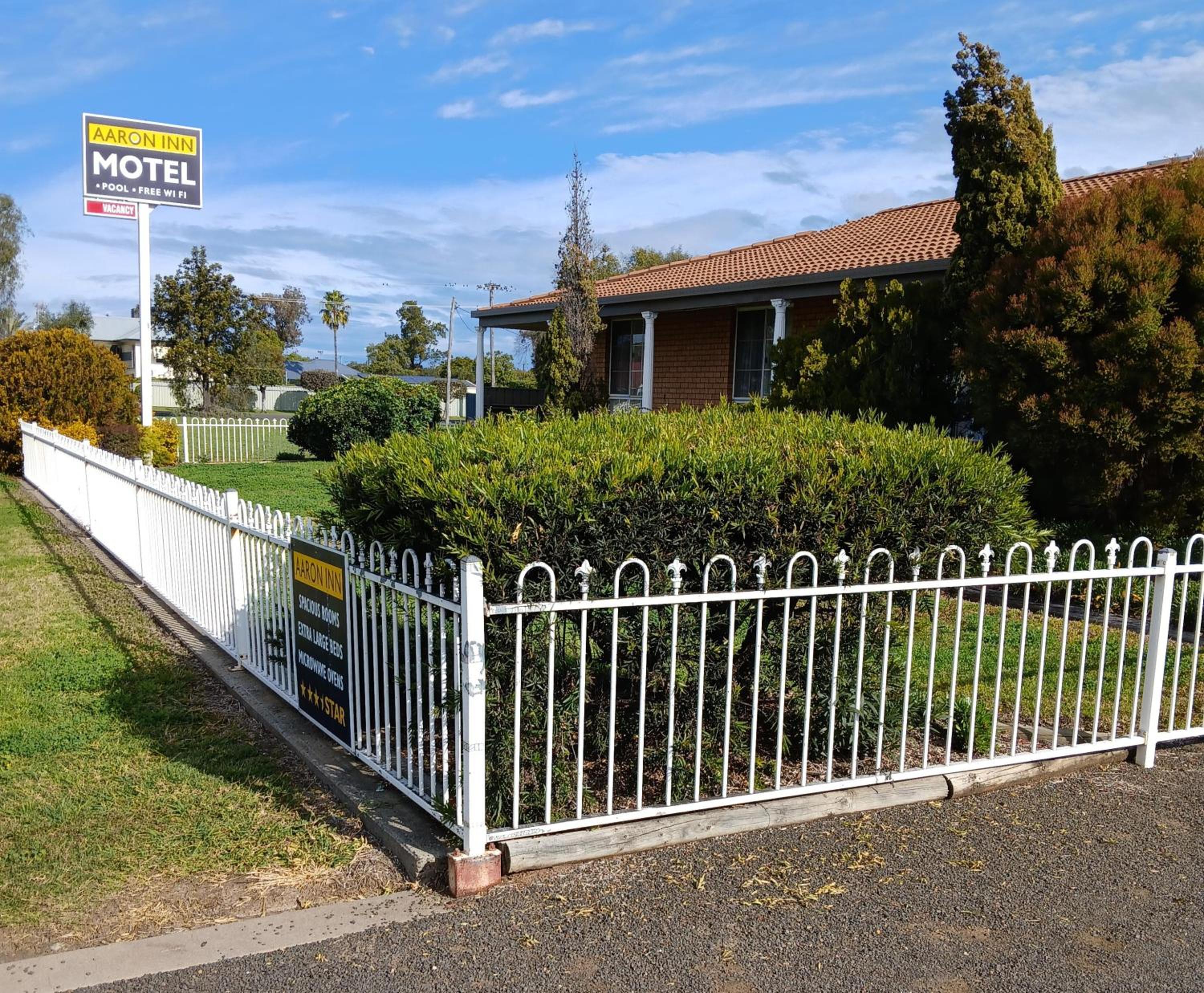 Aaron Inn Motel