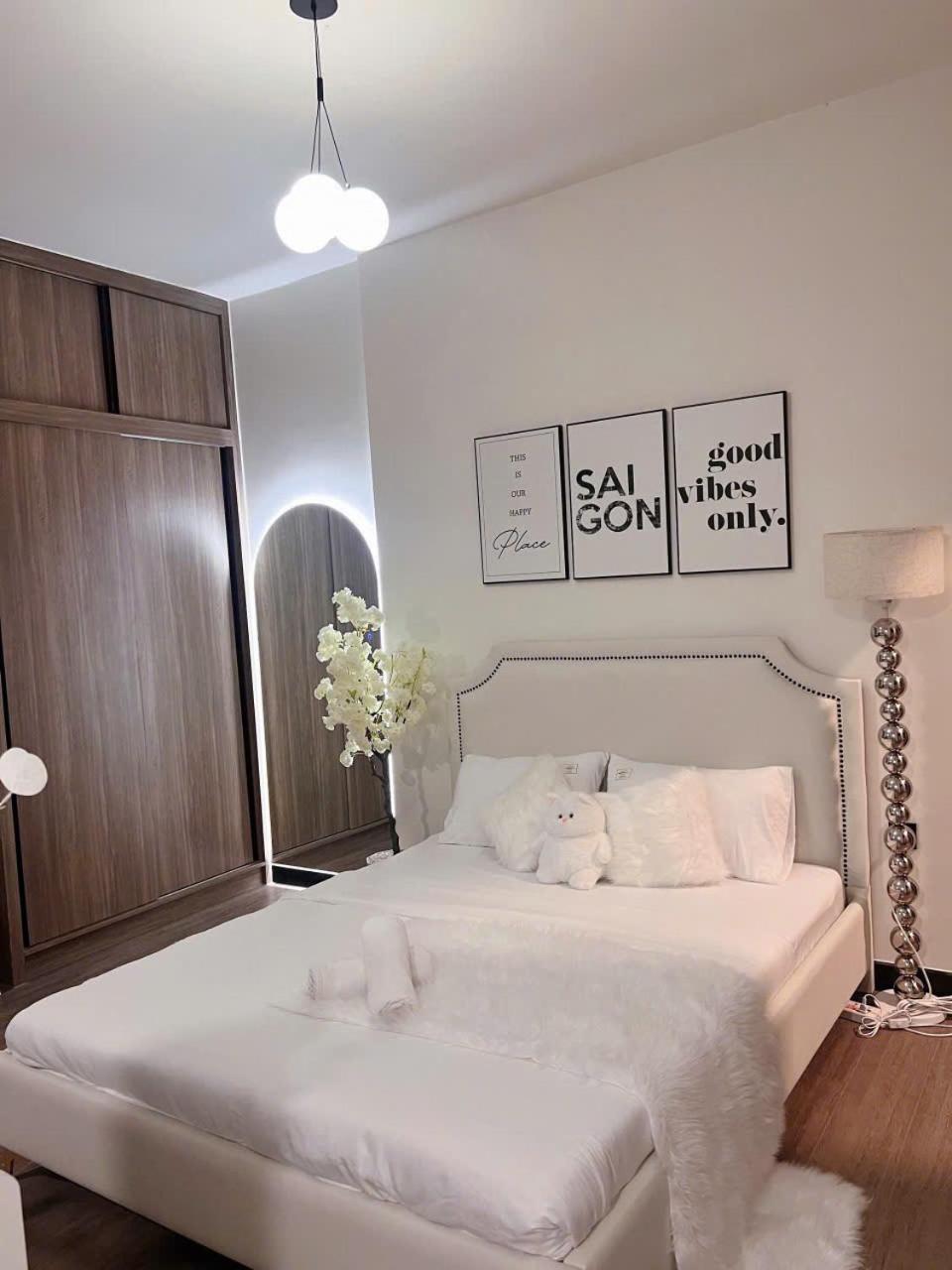 Luxury Delasol Studio- Free Infinity Pool- Near District 1- T-HOUSING