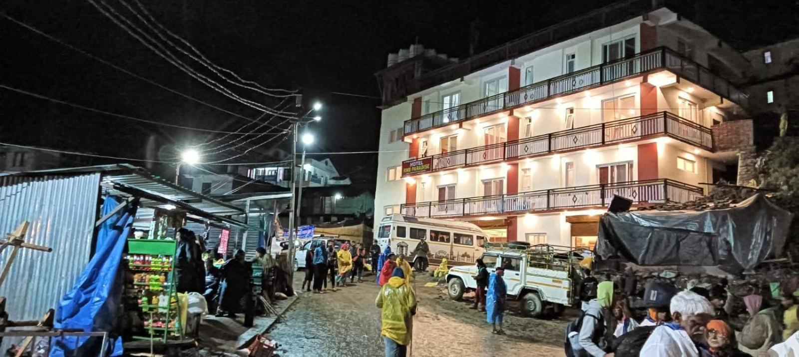 Hotel RNB PARADISE JANKICHATTI YAMUNOTRI