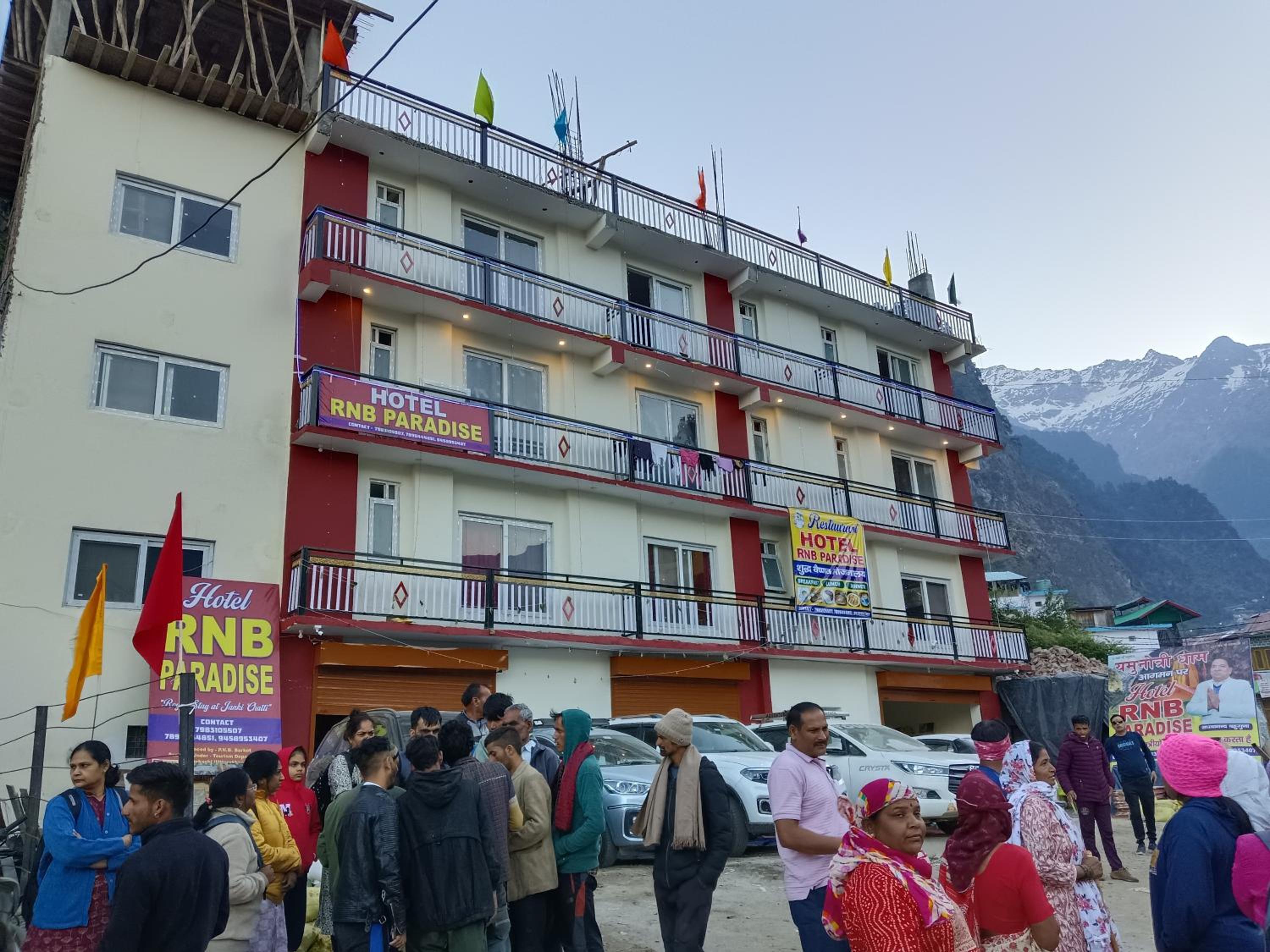 Hotel RNB PARADISE JANKICHATTI YAMUNOTRI
