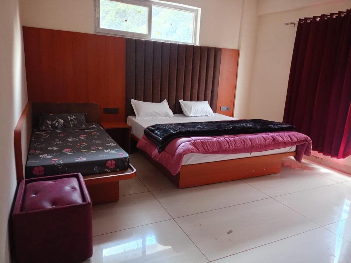 Hotel RNB PARADISE JANKICHATTI YAMUNOTRI