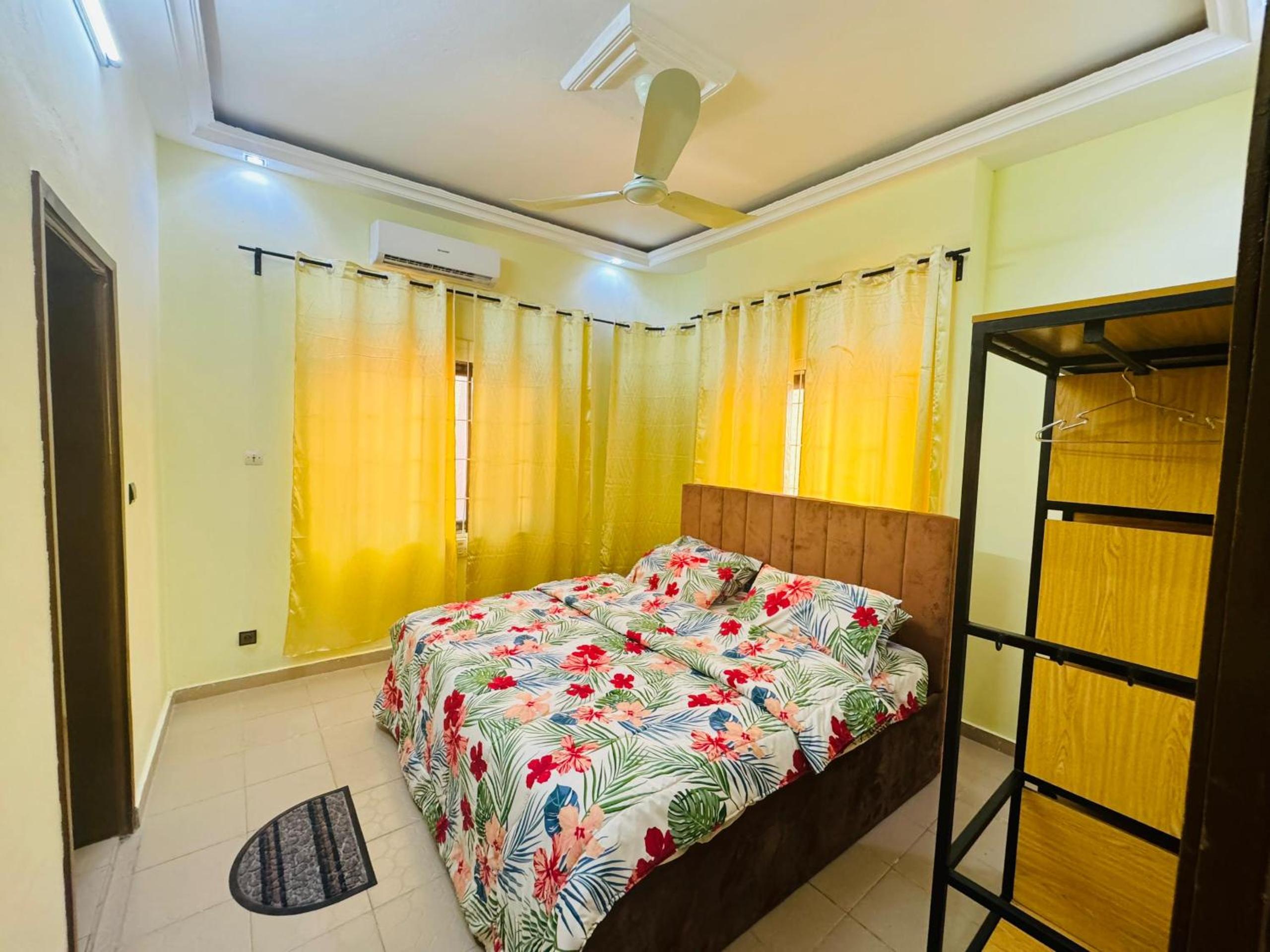 Appartement de 3 pièces meublé à Cotonou