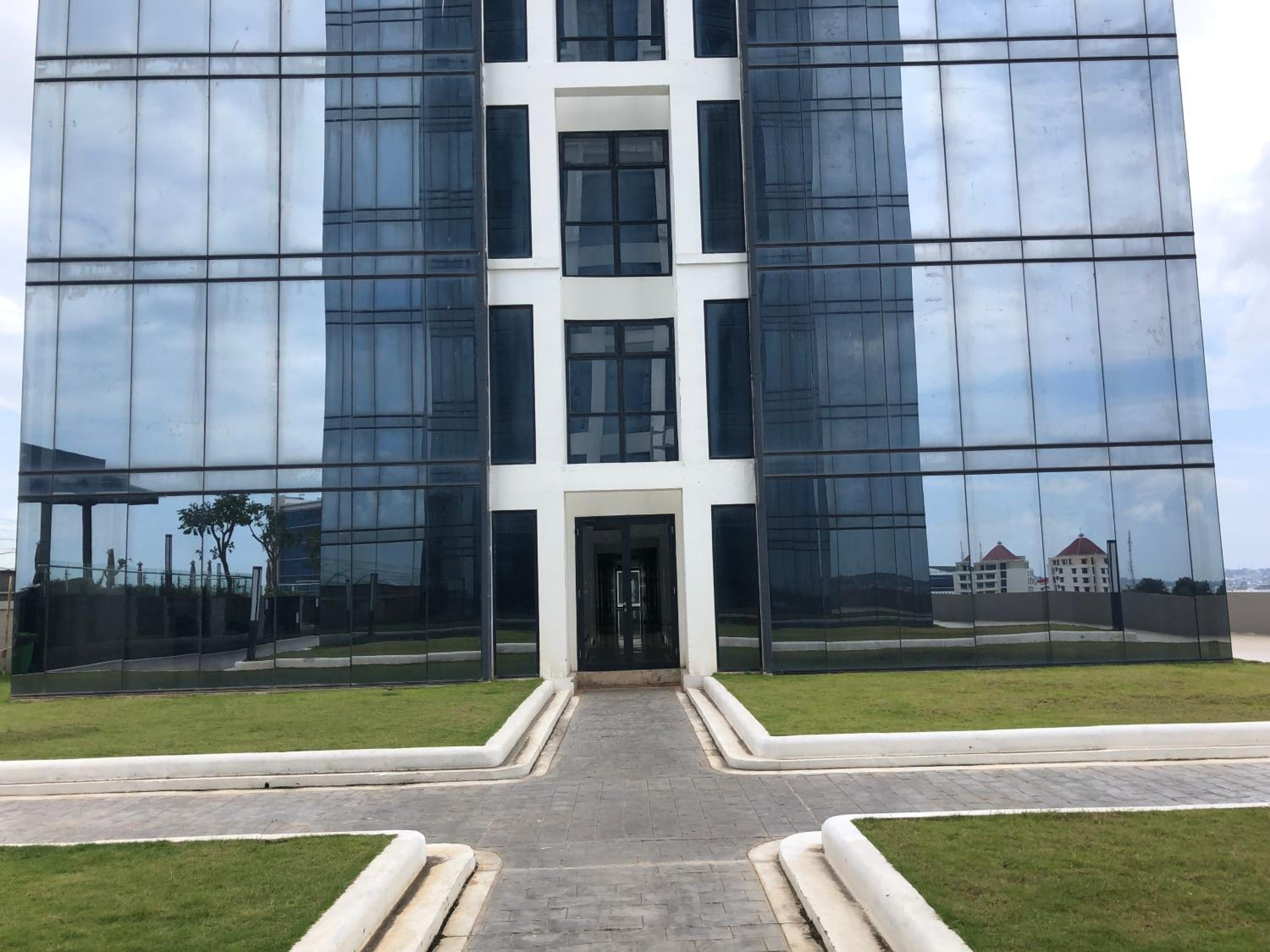 PANORAMIC Apartment Units with VIEWS Managed by AIO Pollux Meisterdadt view 3