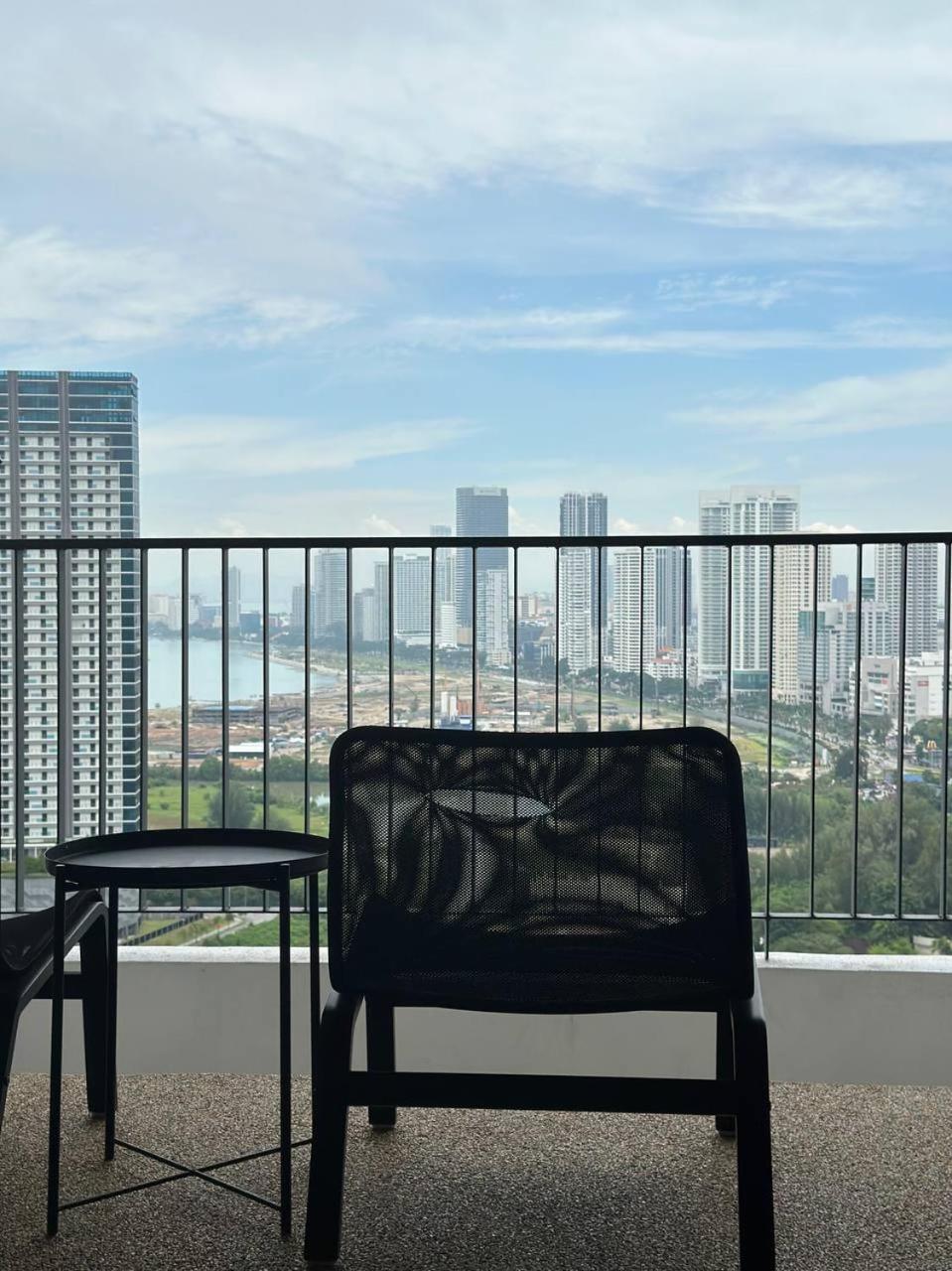 The Landmark Comfort Relax Spacious Sea View By IZ photo 3