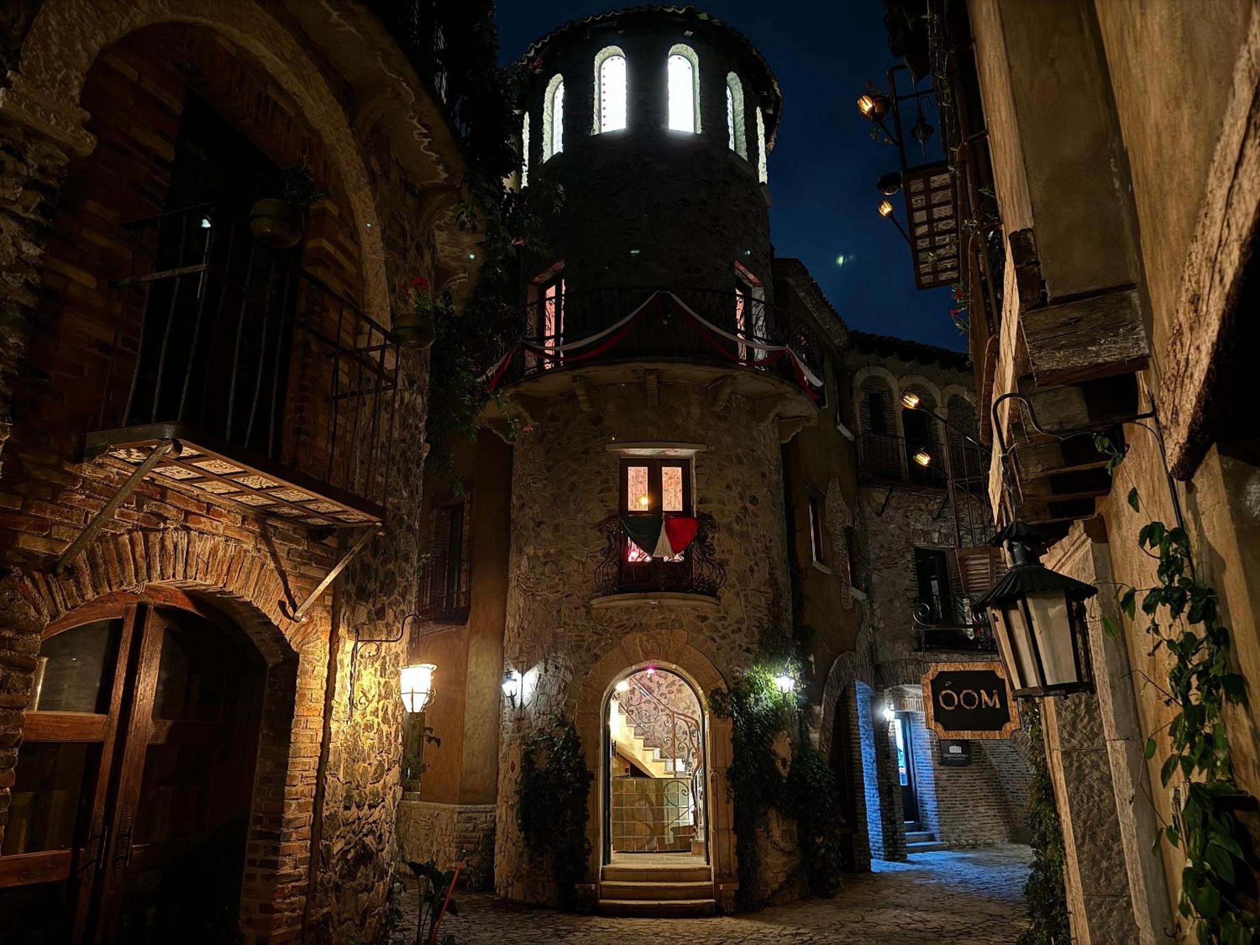 Hotel Castello di Carlo - Loft Carlo VI - Image 1